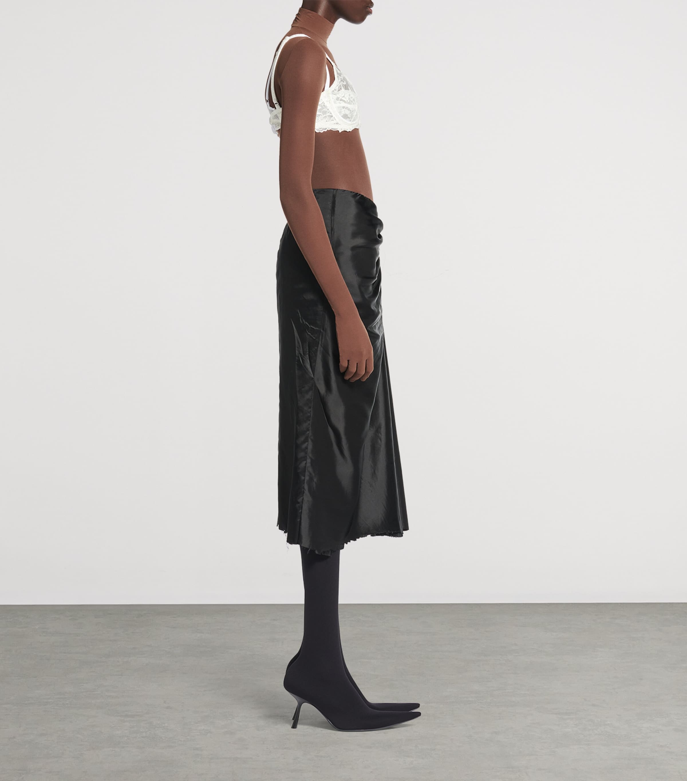 スカート Balenciaga Black Satin Skirt Balenciaga floor-length Maxi Skirt | Black | FARFETCH