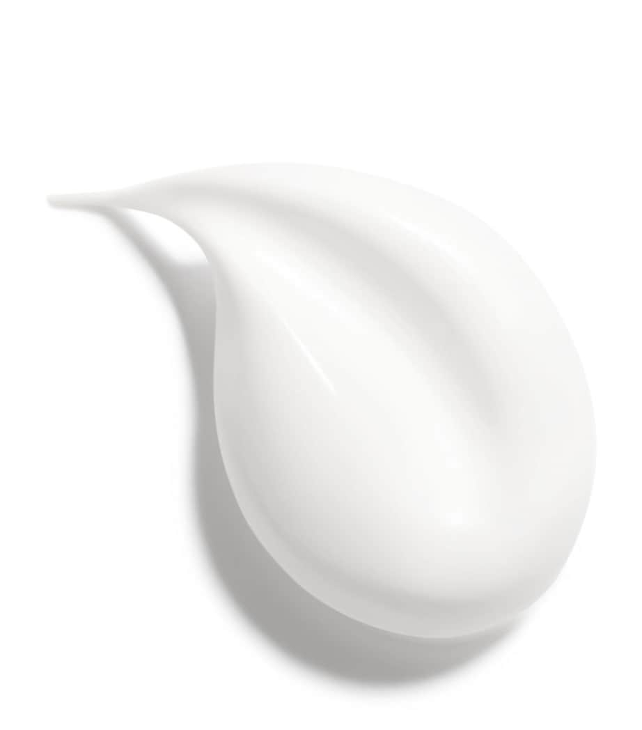 UV ESSENTIEL Protection Globale Complete Protection UV – Pollution – Antioxidant SPF 50 (30ml) NO COLOUR Image 3