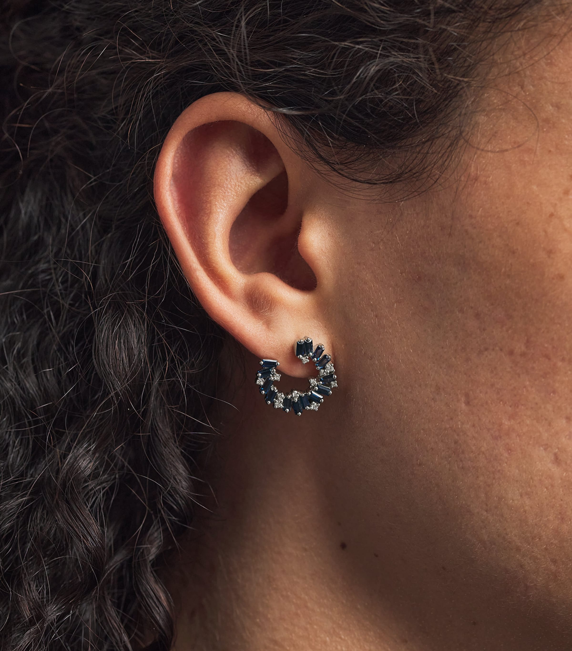 Suzanne Kalan White Gold, Diamond and Blue Sapphire Frenzy Hoop Earrings Wg/db Image 2