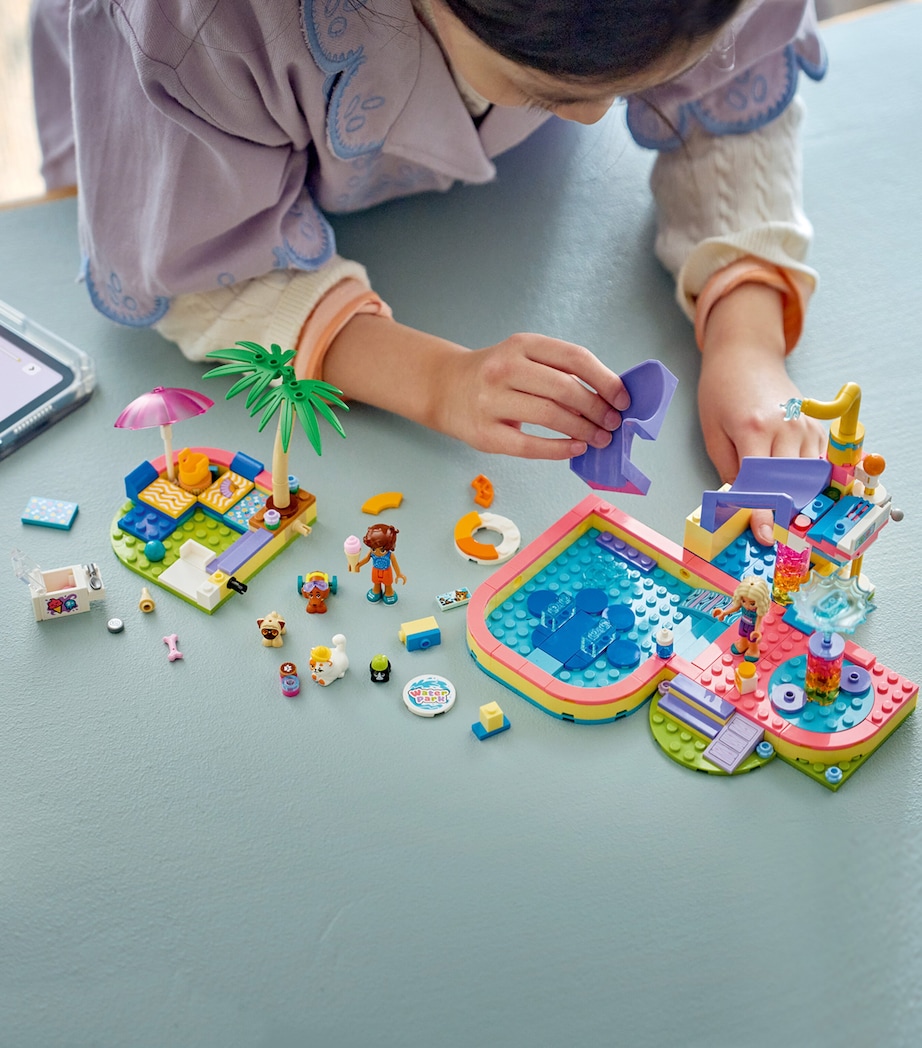 Lego LEGO Friends Fun Water Park Day 42676 Image 3
