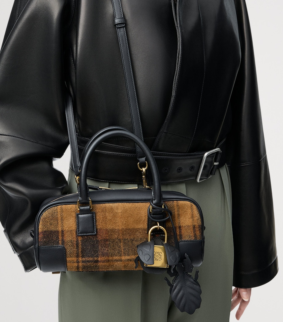 Leather Amazona 23 Top-Handle Bag TAN BLACK Image 9