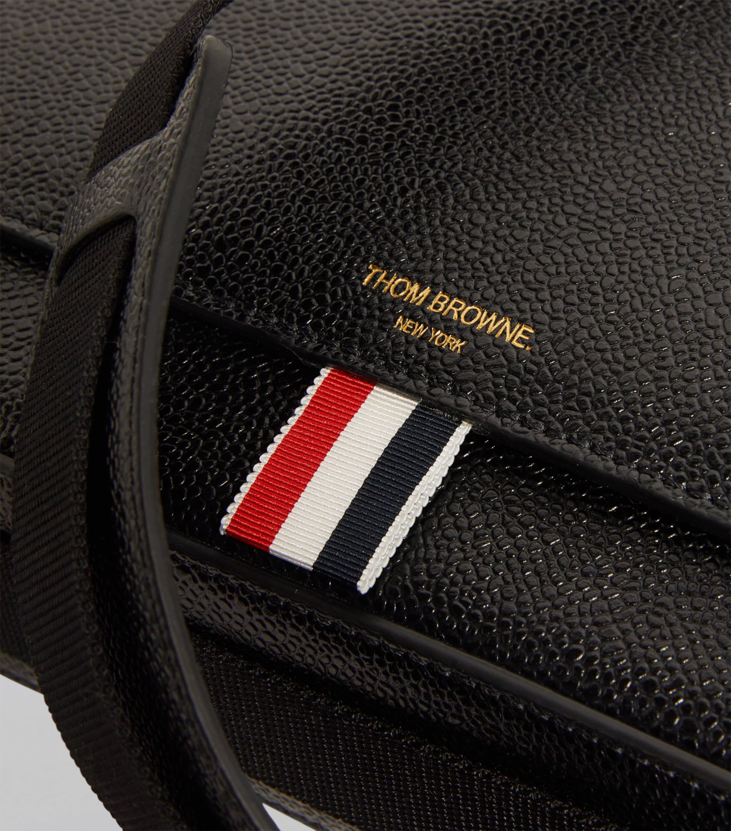 Pebbled Leather Reporter Bag BLACK Image 6