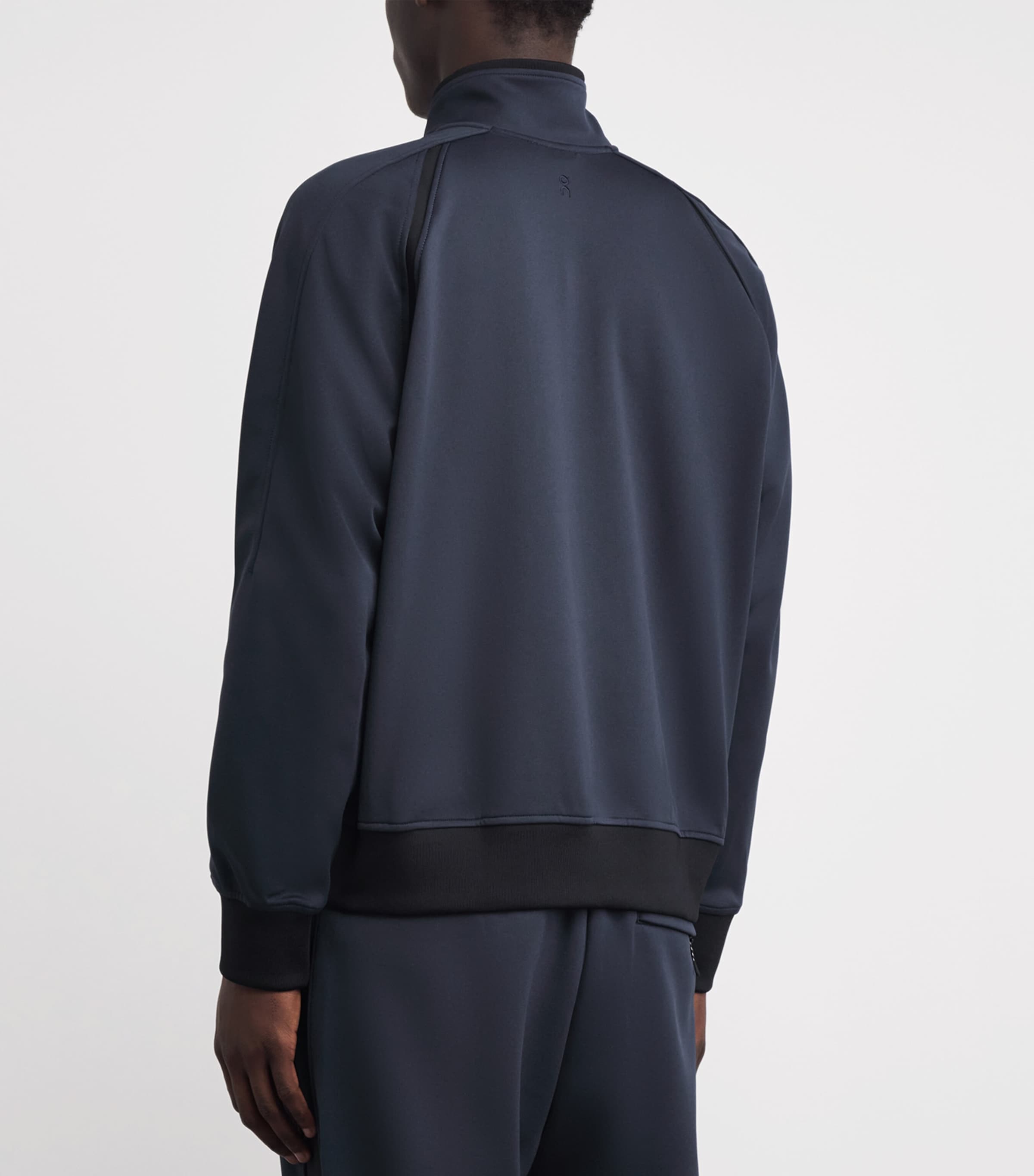 On Mens Courtside Track Jacket Midnight Image 5