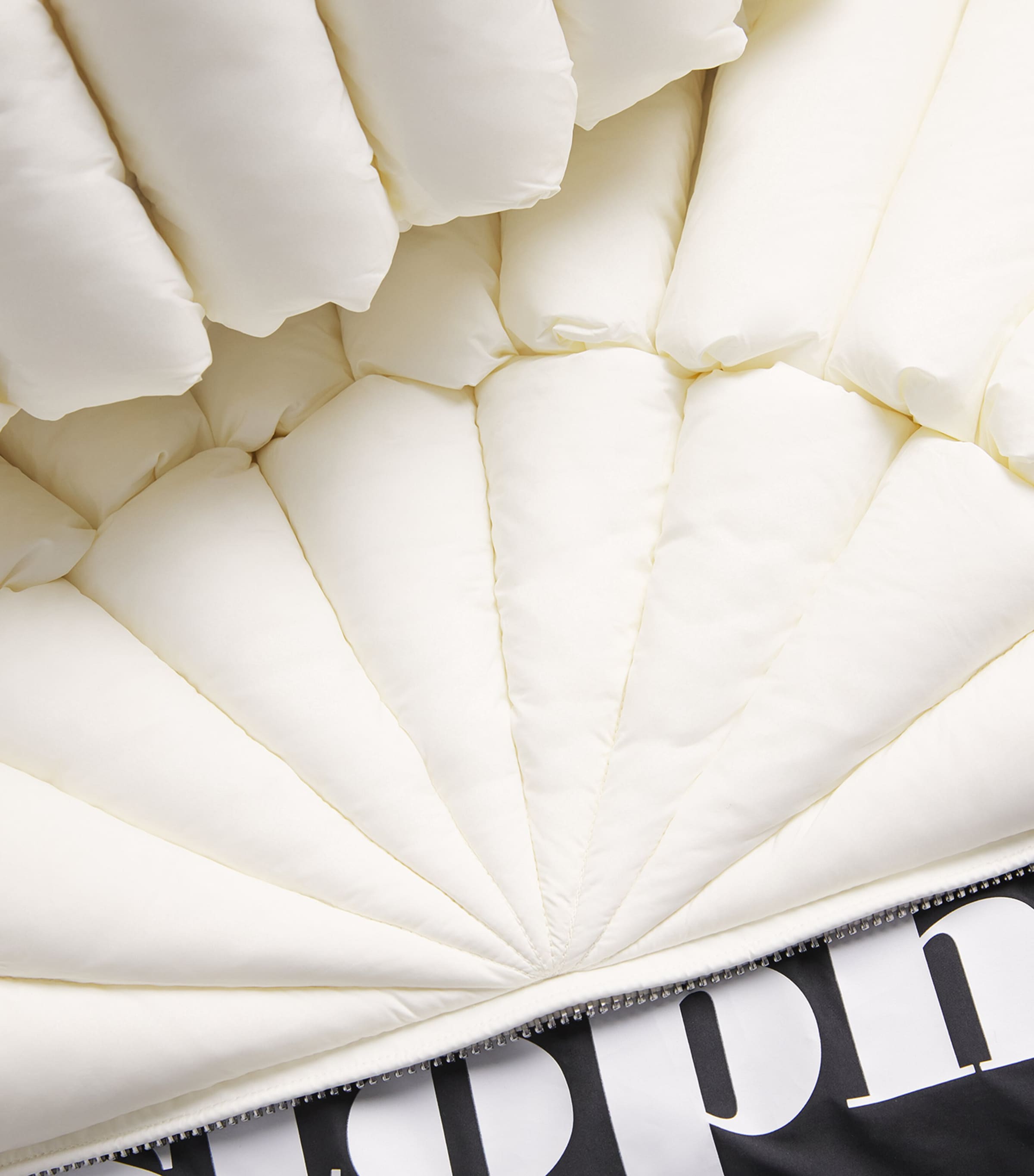 3D Down-Filled Diamond Puffer Jacket 46 WHITE Image 2