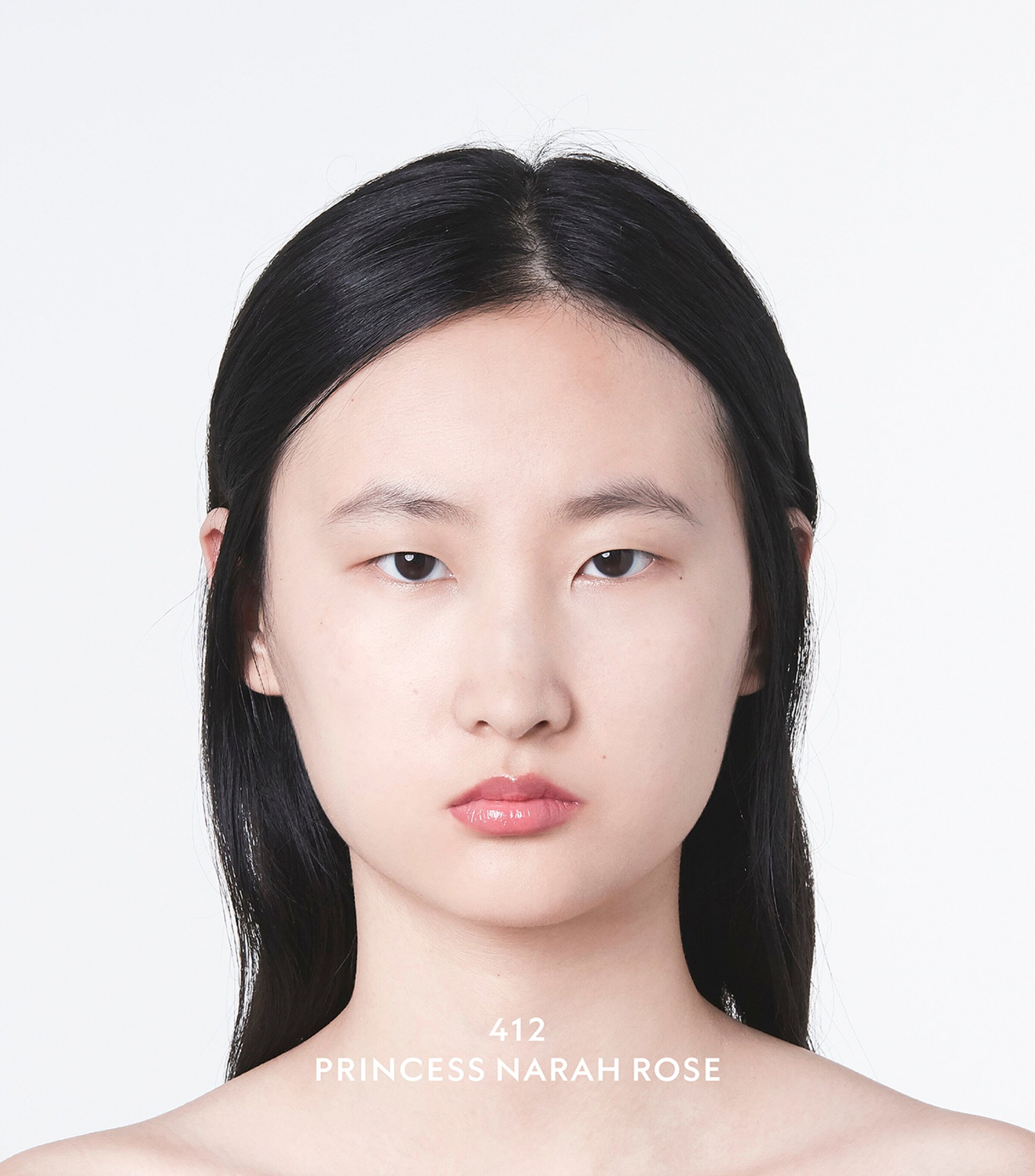 Gucci’s Rouge de Beauté Brillant Glow & Care Lip Colour 412 Image 6