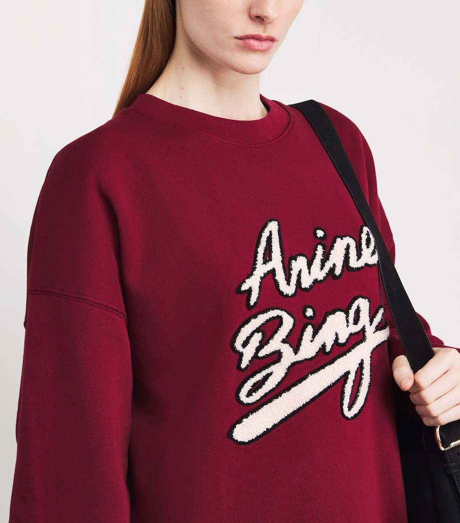 Chenille-Logo Miles Sweatshirt BURGUNDY Image 6
