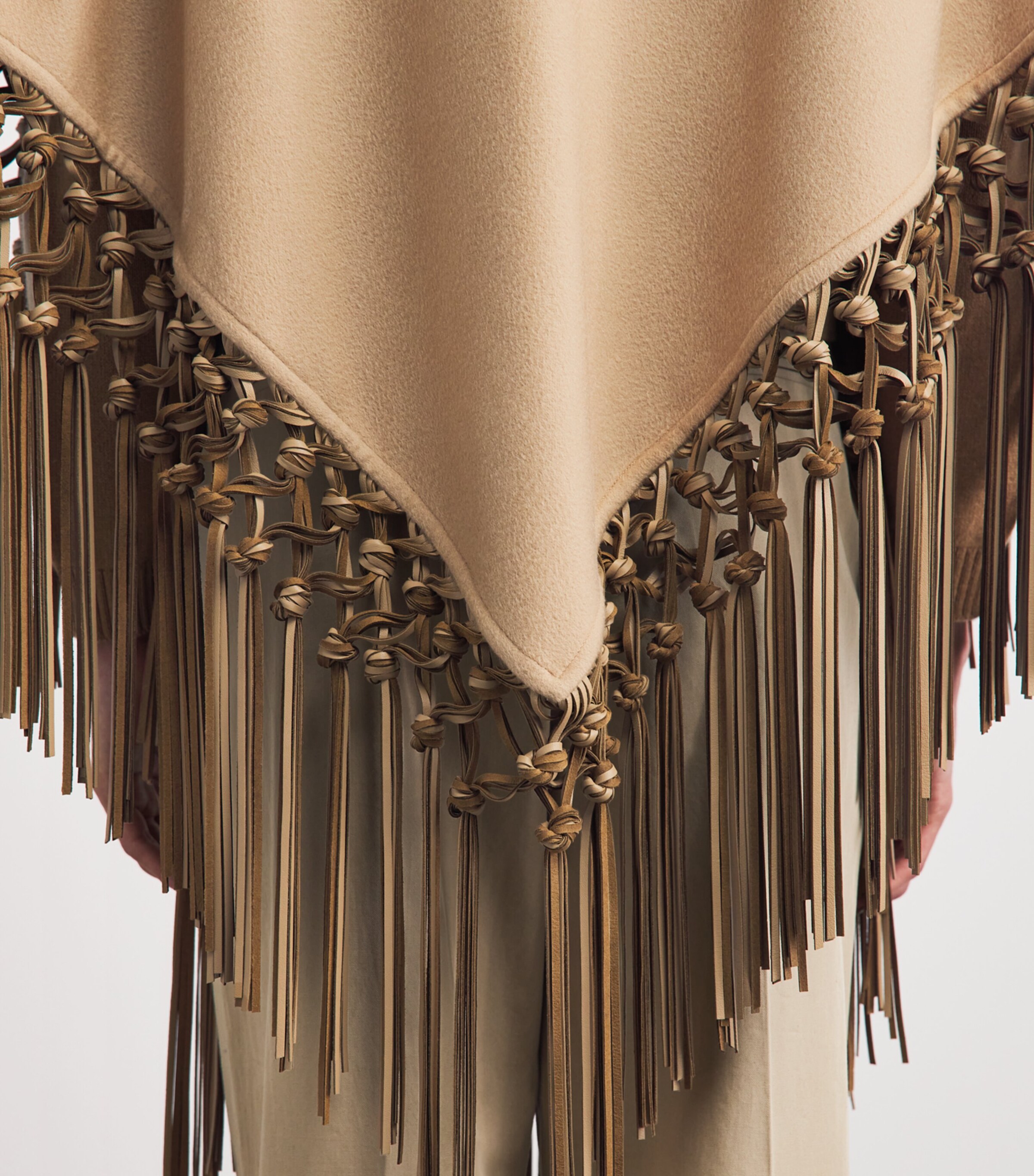 Colombo Womens Cashmere and Leather Fringe-Trim Cape Image 3