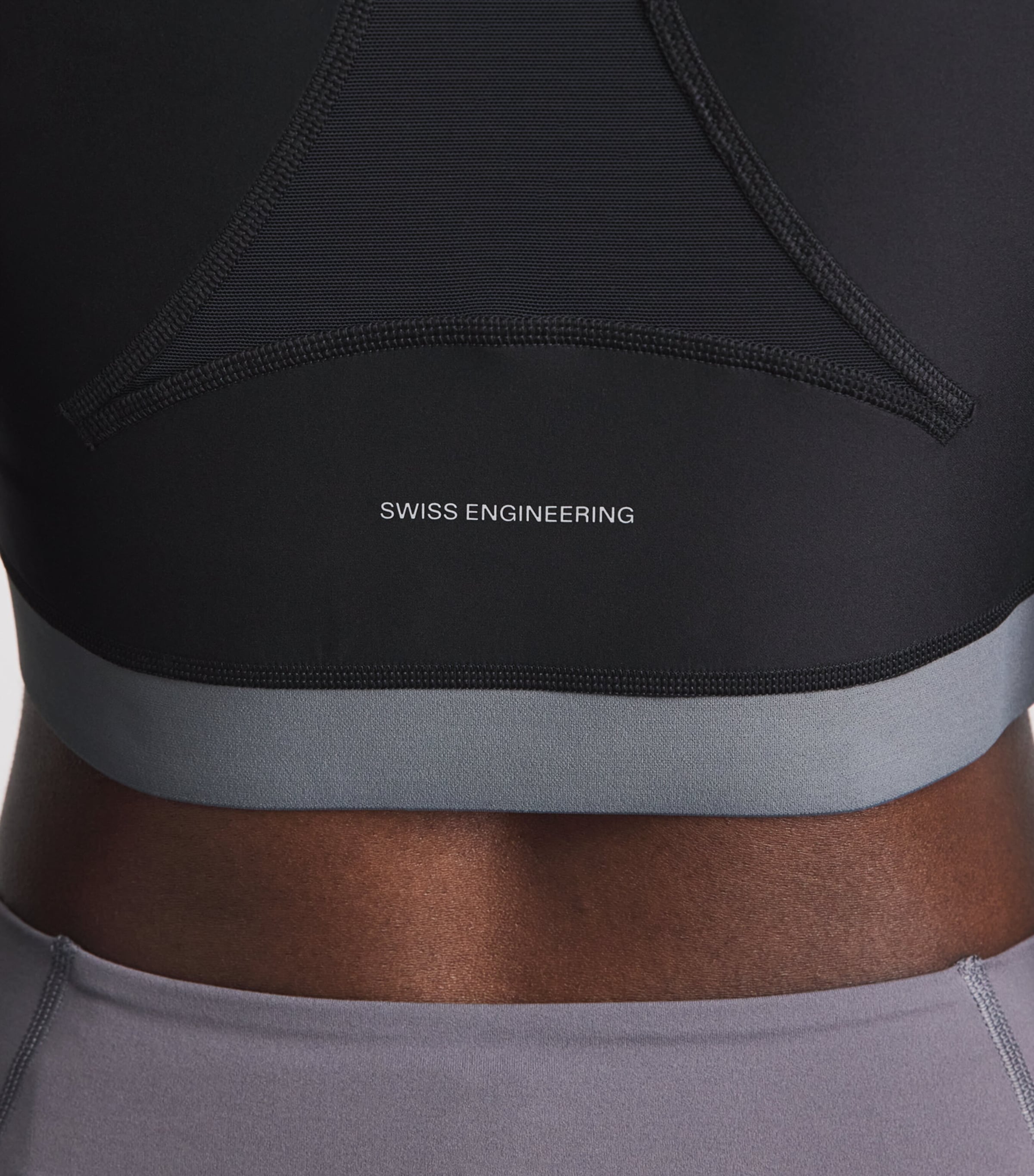 On Womens Train Cropped Long-Sleeve Top Black Image 3