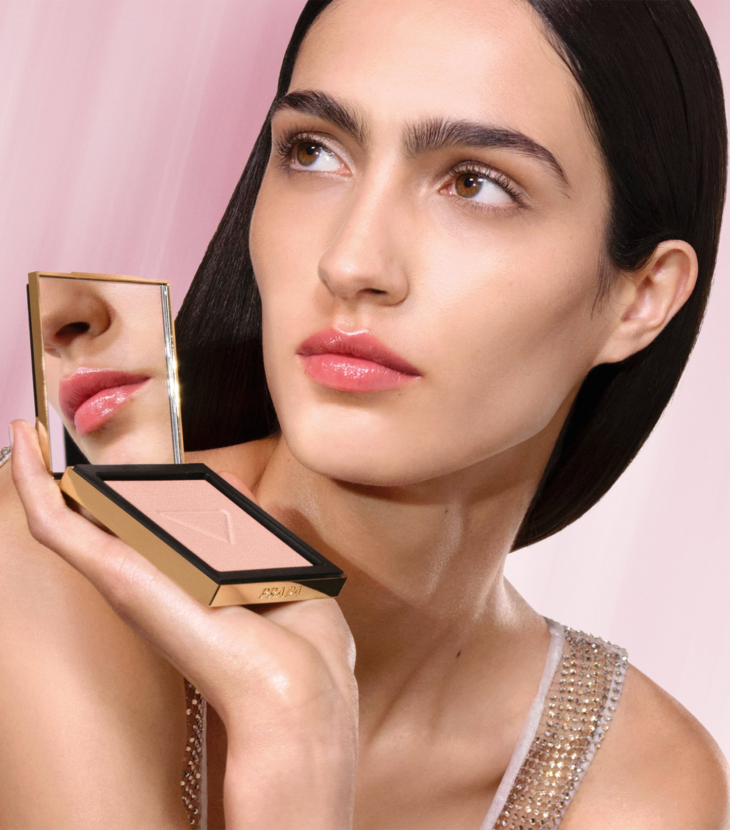 Light Glowing Highlight Powder - Refill NO COLOUR Image 6