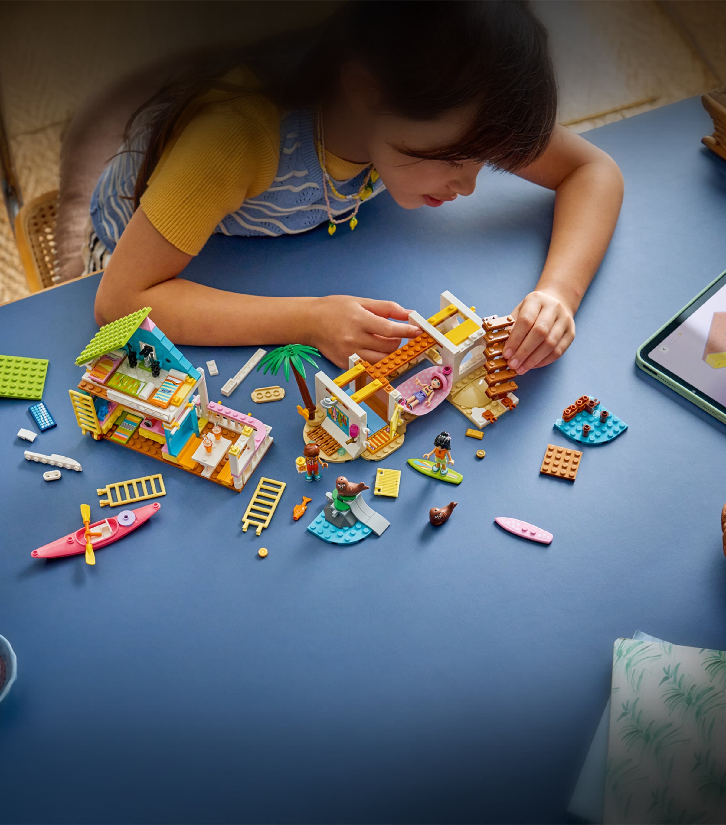 Lego LEGO Friends Beach House with Seals Toy 42699 Image 4