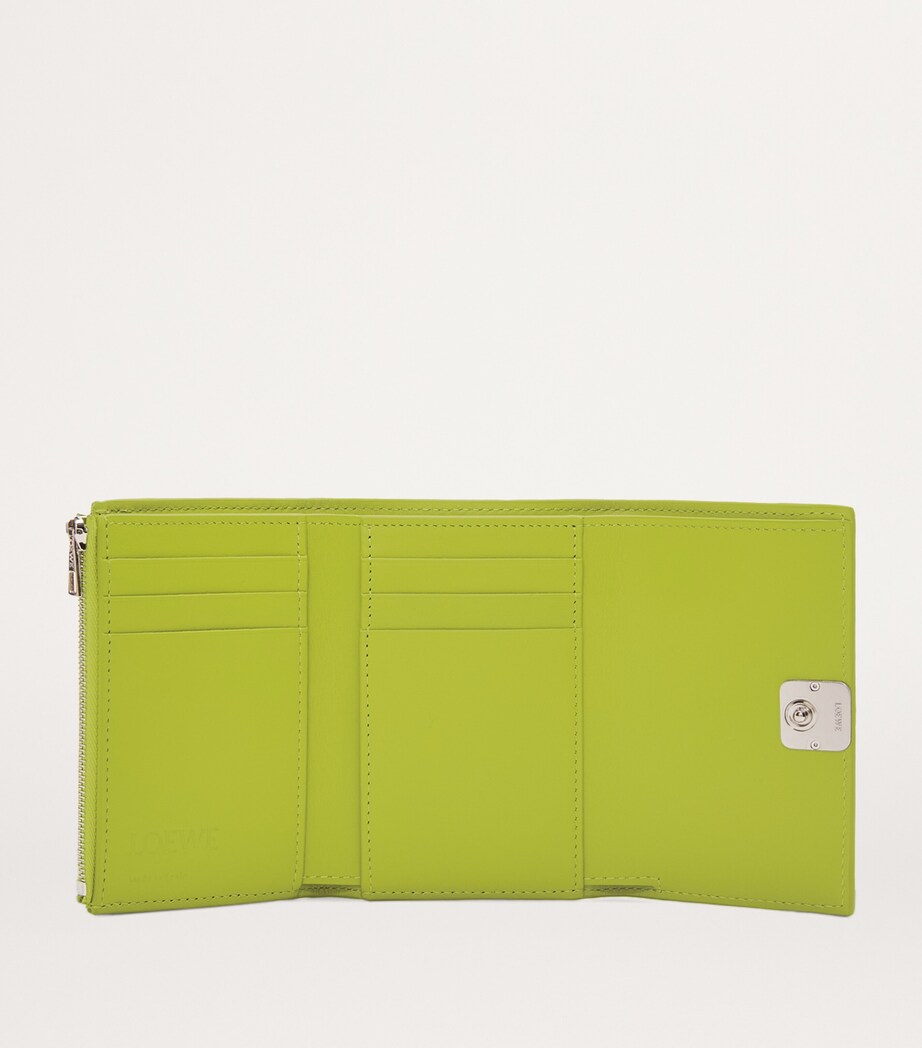 Leather Anagram Vertical Wallet MEADOW GREEN Image 2