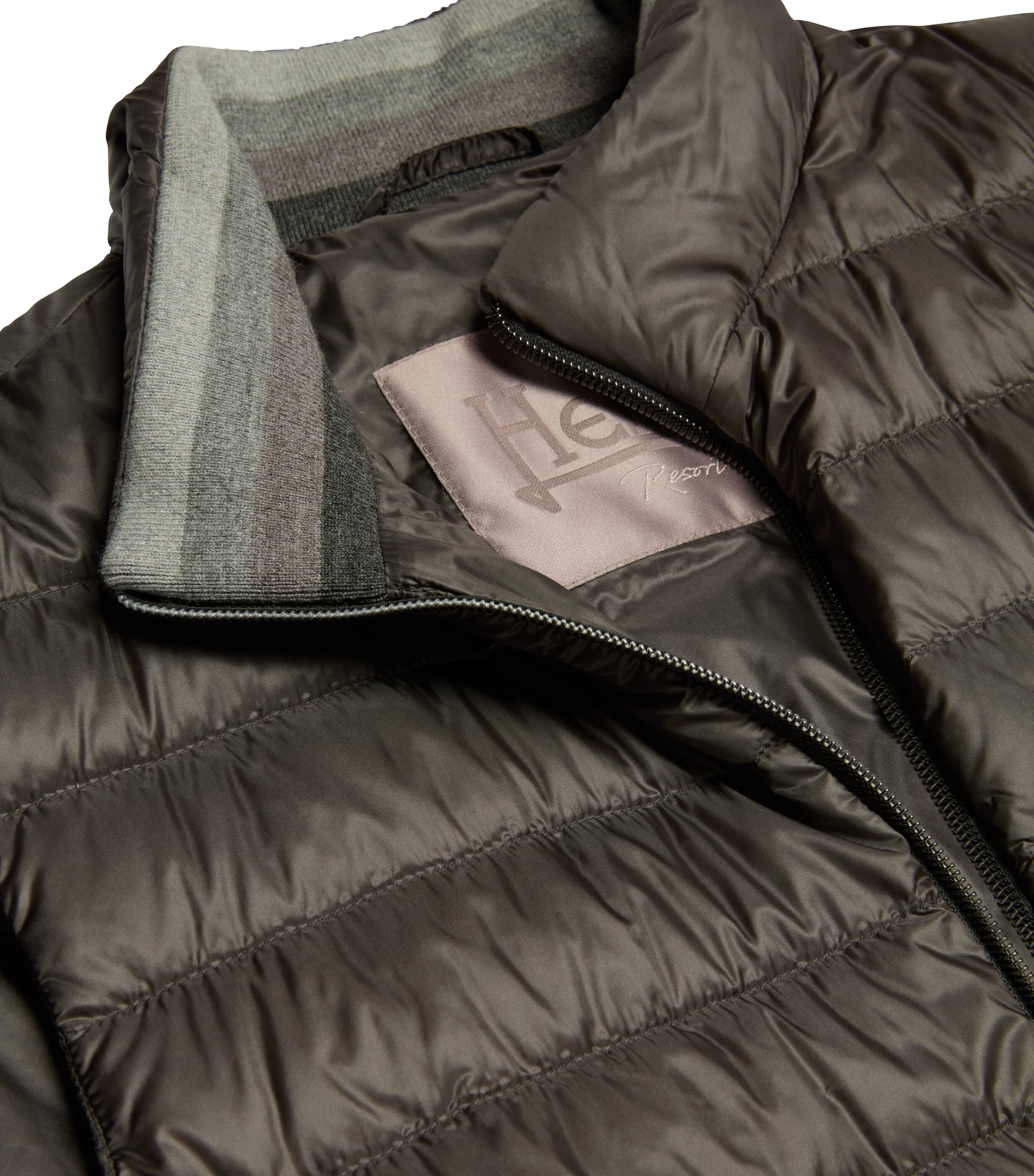 Resort Padded Down Gilet 2600TAUPE Image 2