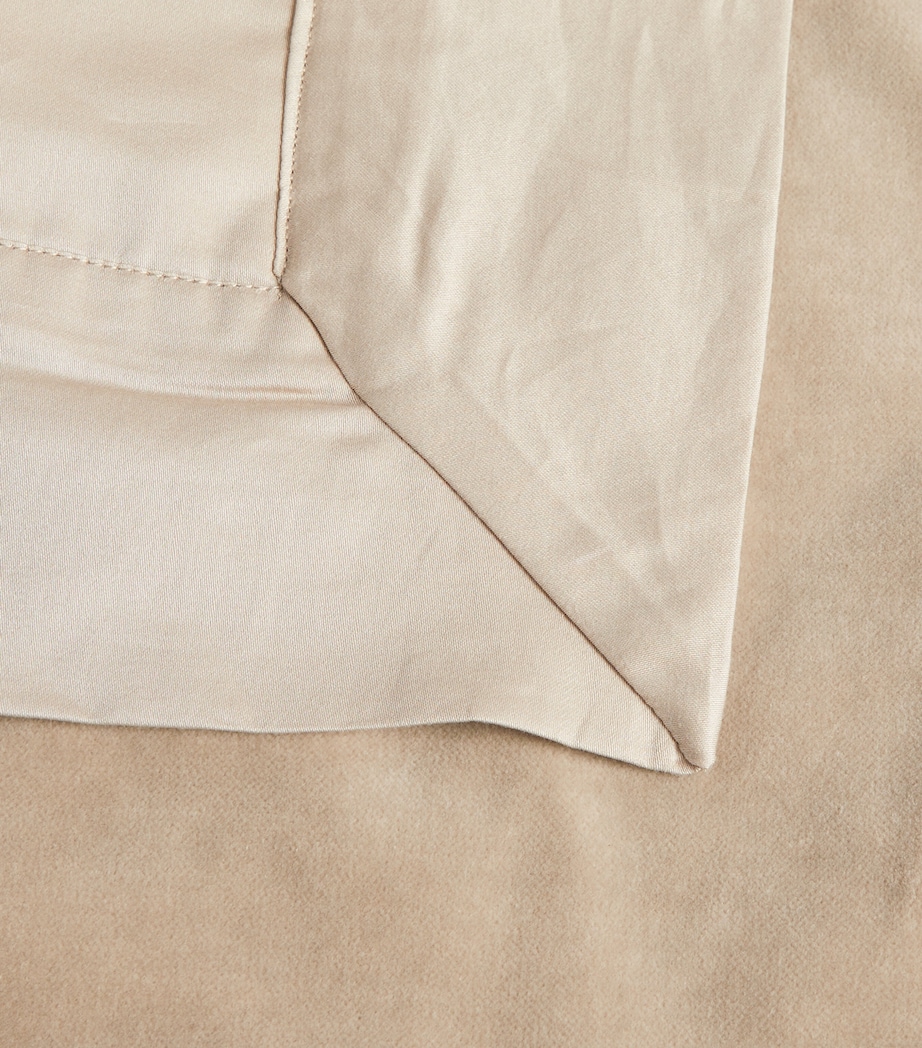 Amalia Cirrus Super King Bedspread (250cm x 260cm) Sand Image 7