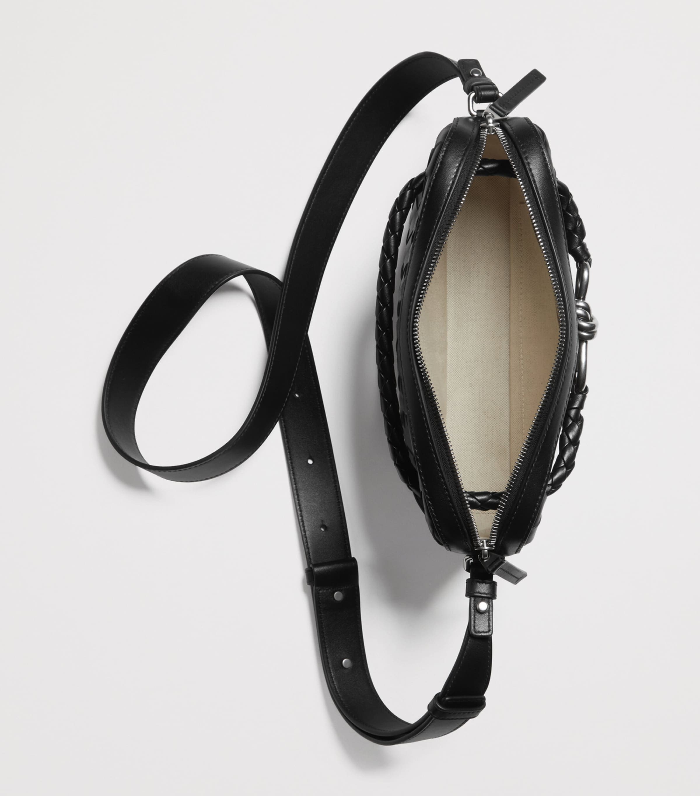 Bottega Veneta Leather Andiamo Messenger Bag Image 3