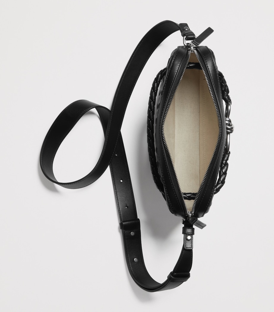 Bottega Veneta Leather Andiamo Messenger Bag Image 3