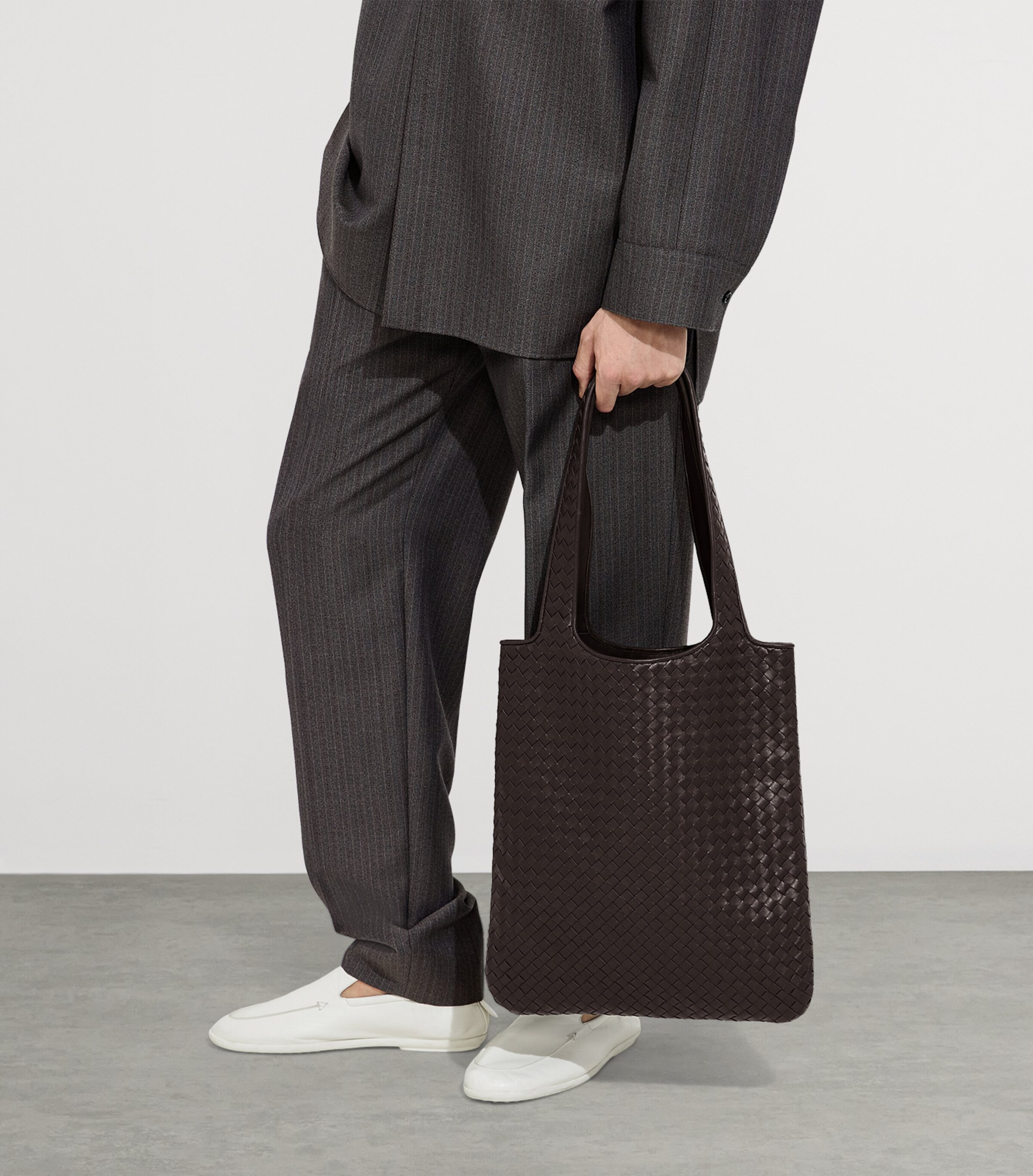 Bottega Veneta Small Leather Veneto Tote Bag Image 5
