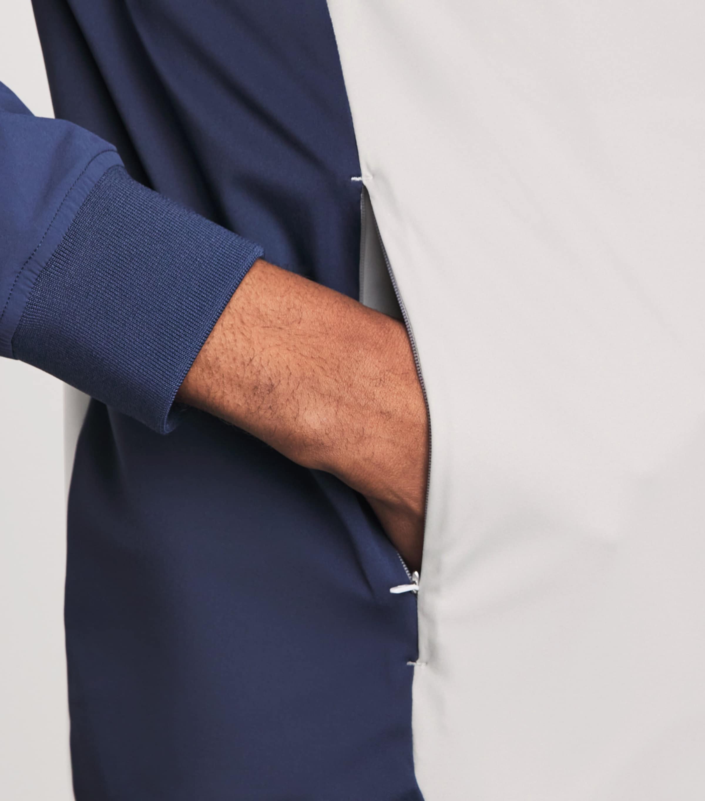 Manors Mens Tech Quarter-Zip Gilet Vapour Grey Image 3