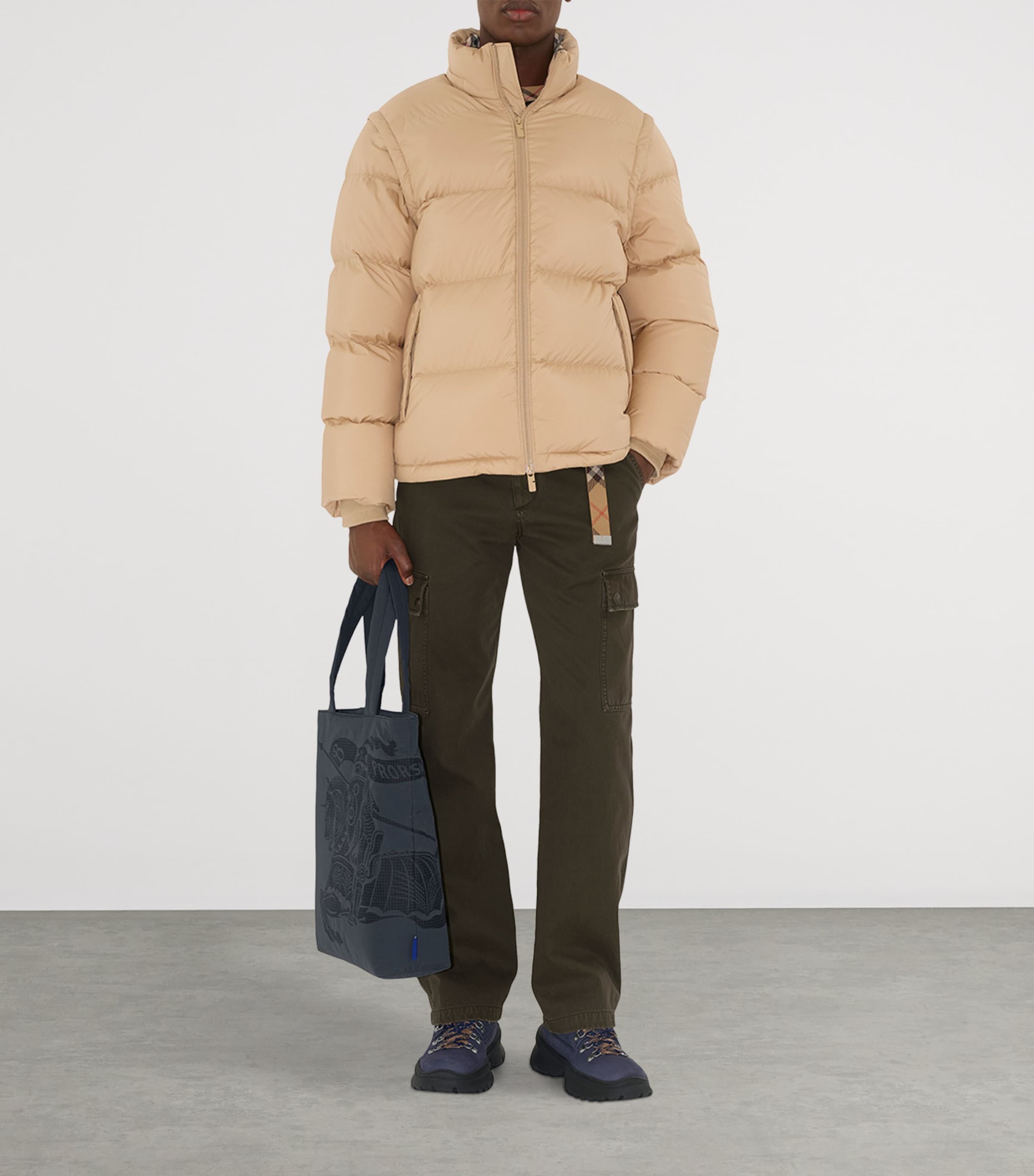 Detachable-Sleeve Puffer Jacket FLAX Image 3