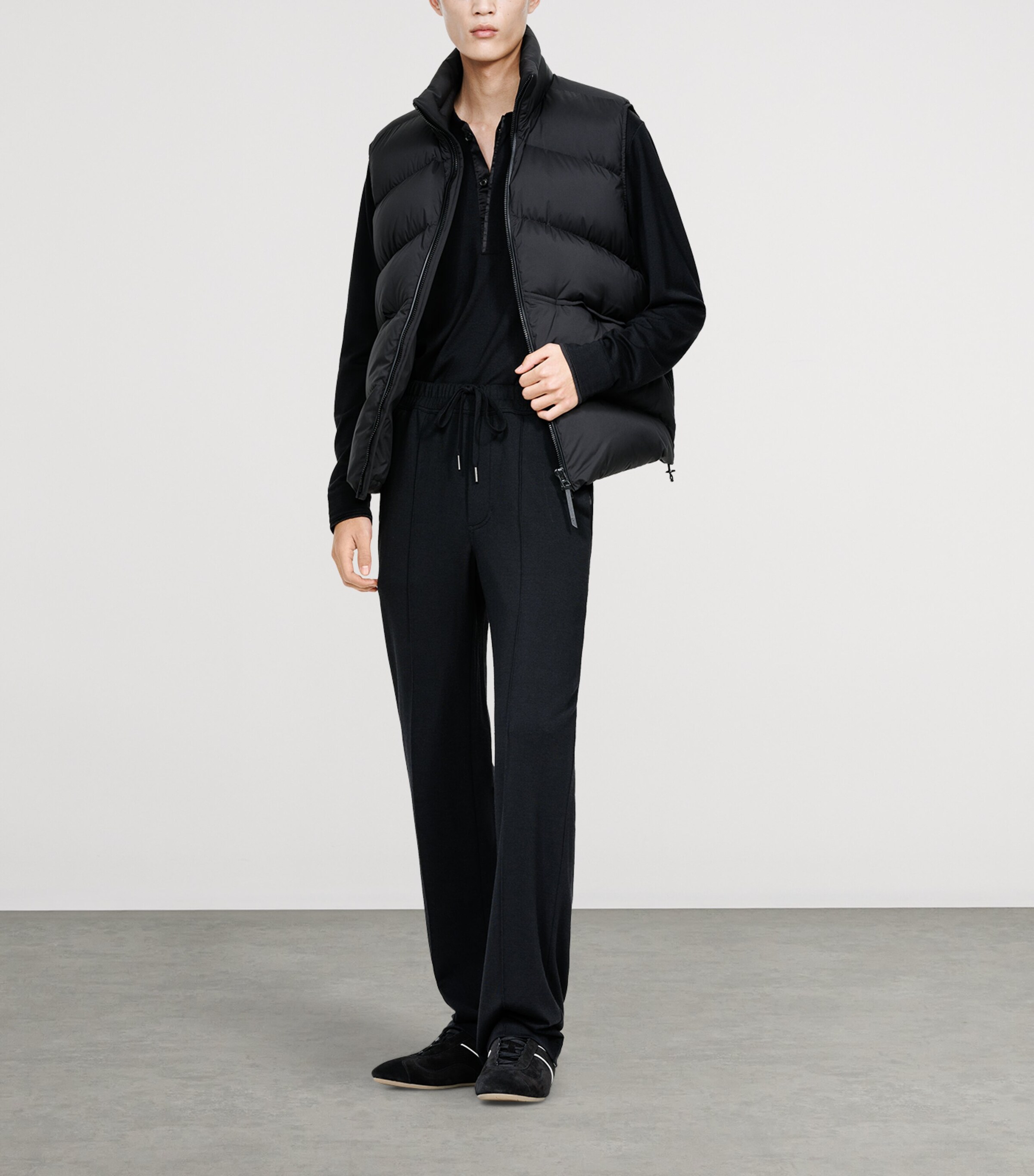 TOM FORD Mens Down Gilet Naa Image 2