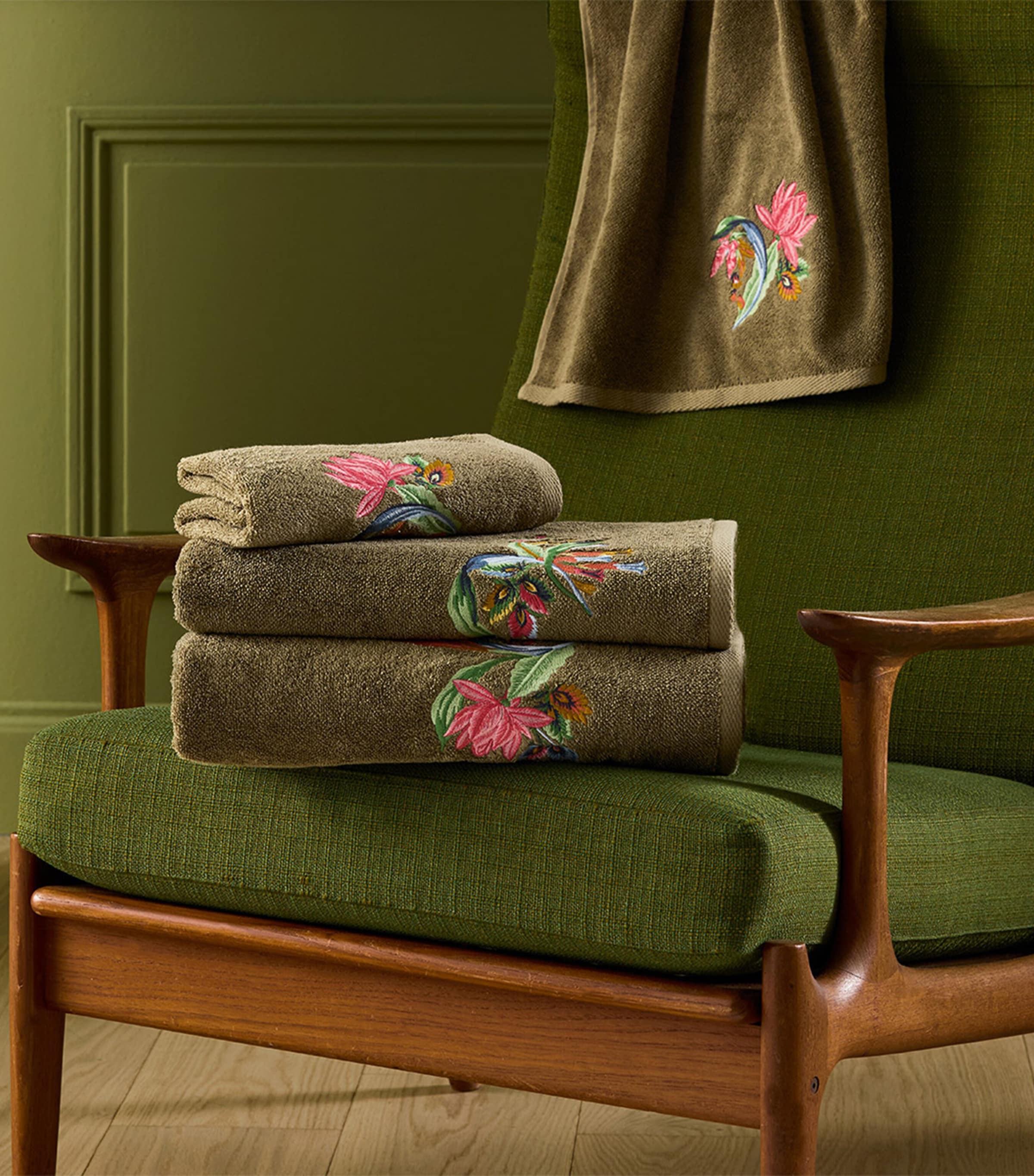 Eze Bath Sheet (92cm x 160cm) KAKI Image 3