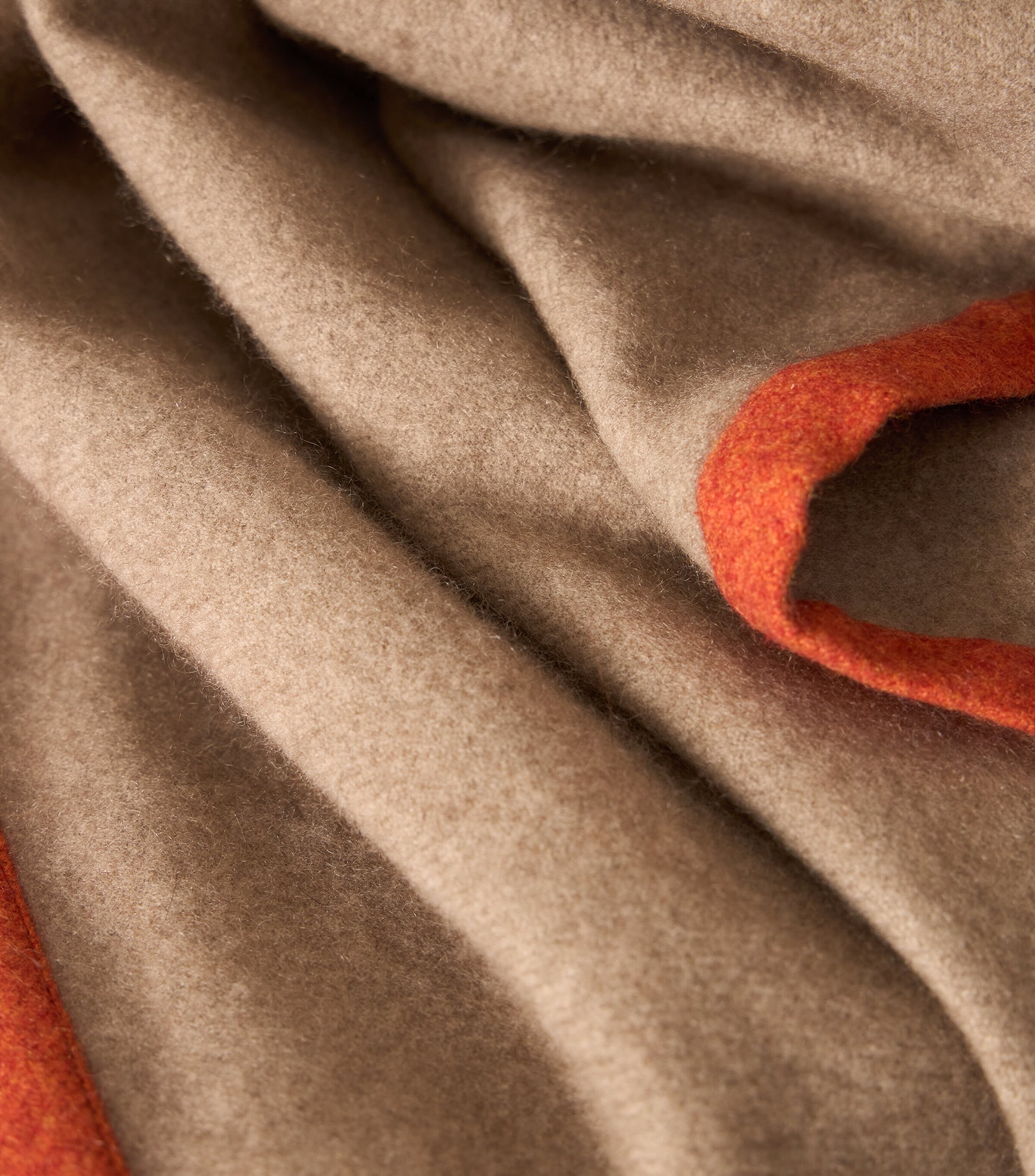 Oyuna Cashmere Arteno Throw (200cm x 145cm) Harrods AE