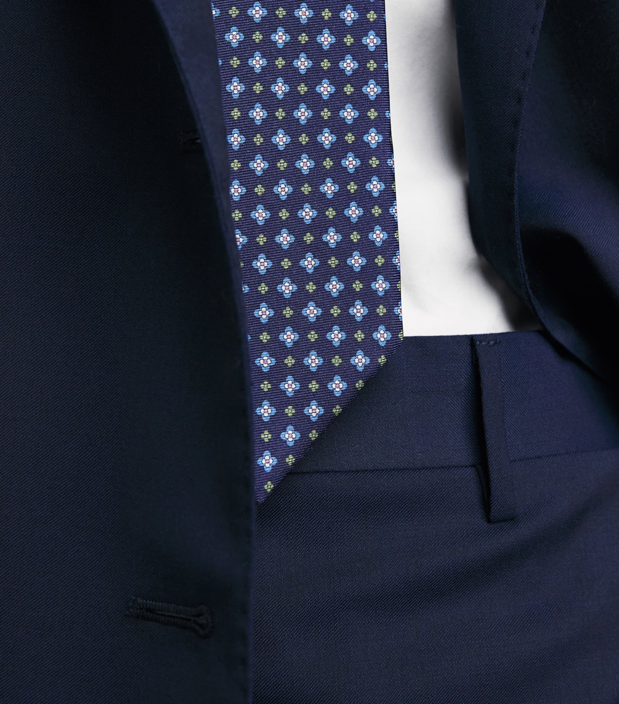 Silk Floral Tie NAVY BLUE Image 3