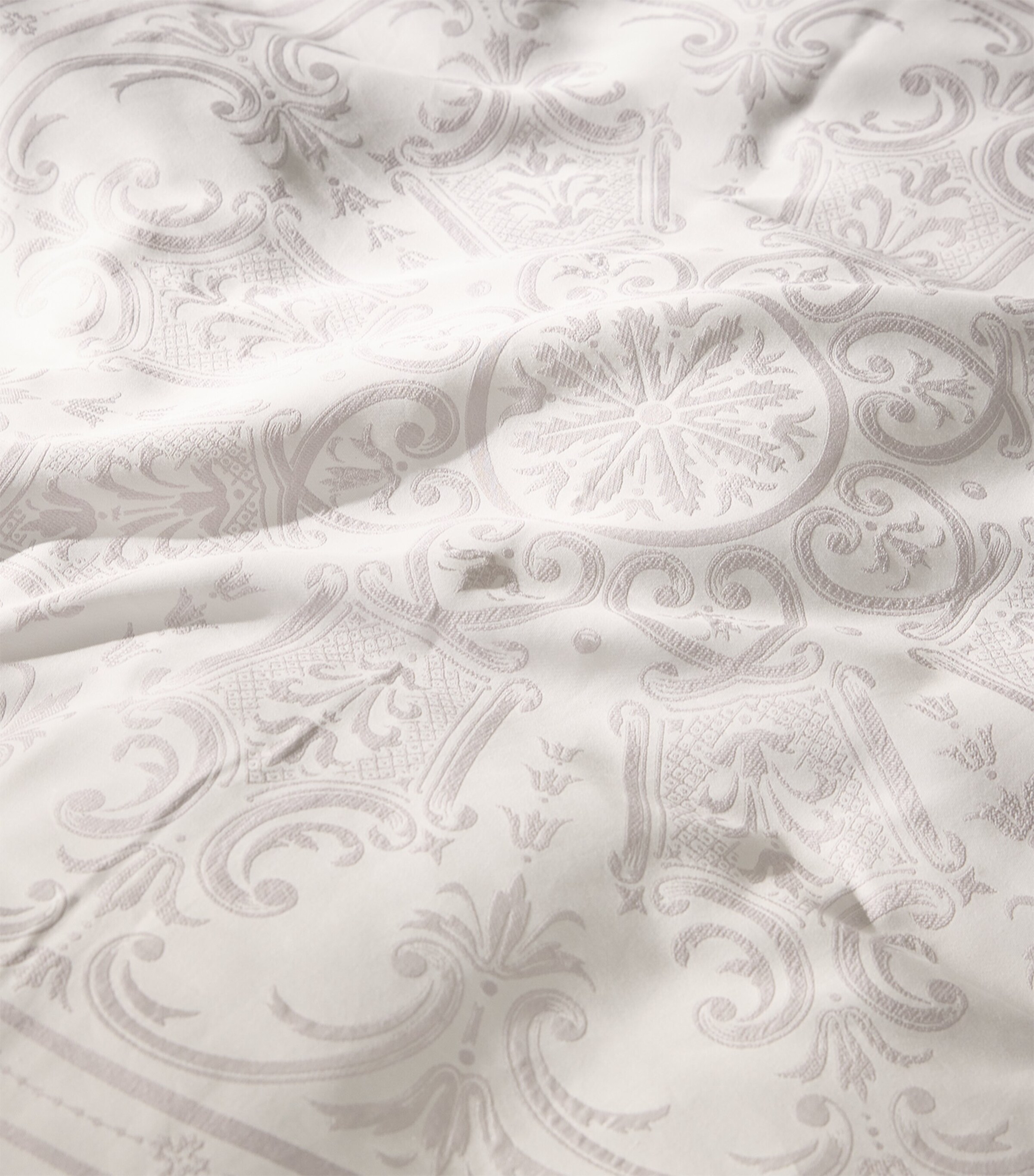 Versailles Square Pillowcase (65cm x 65cm) PERLE Image 7