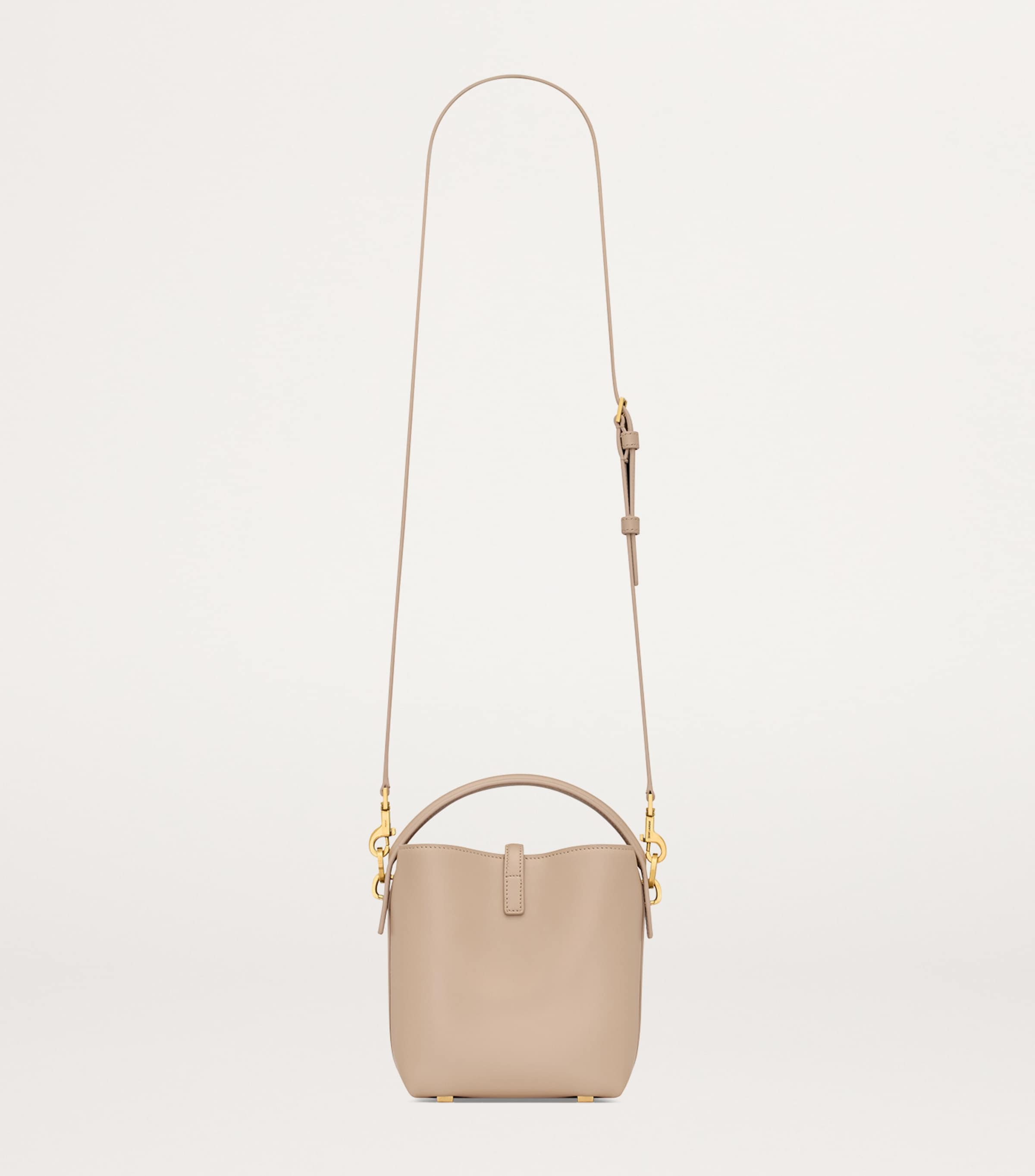 送料関税込【SAINT LAURENT】Le 37 ミニ ラフィアバケットバッグ SAINT LAURENT Le 37 レザー ミニバケットバッグ | NET-A-PORTER