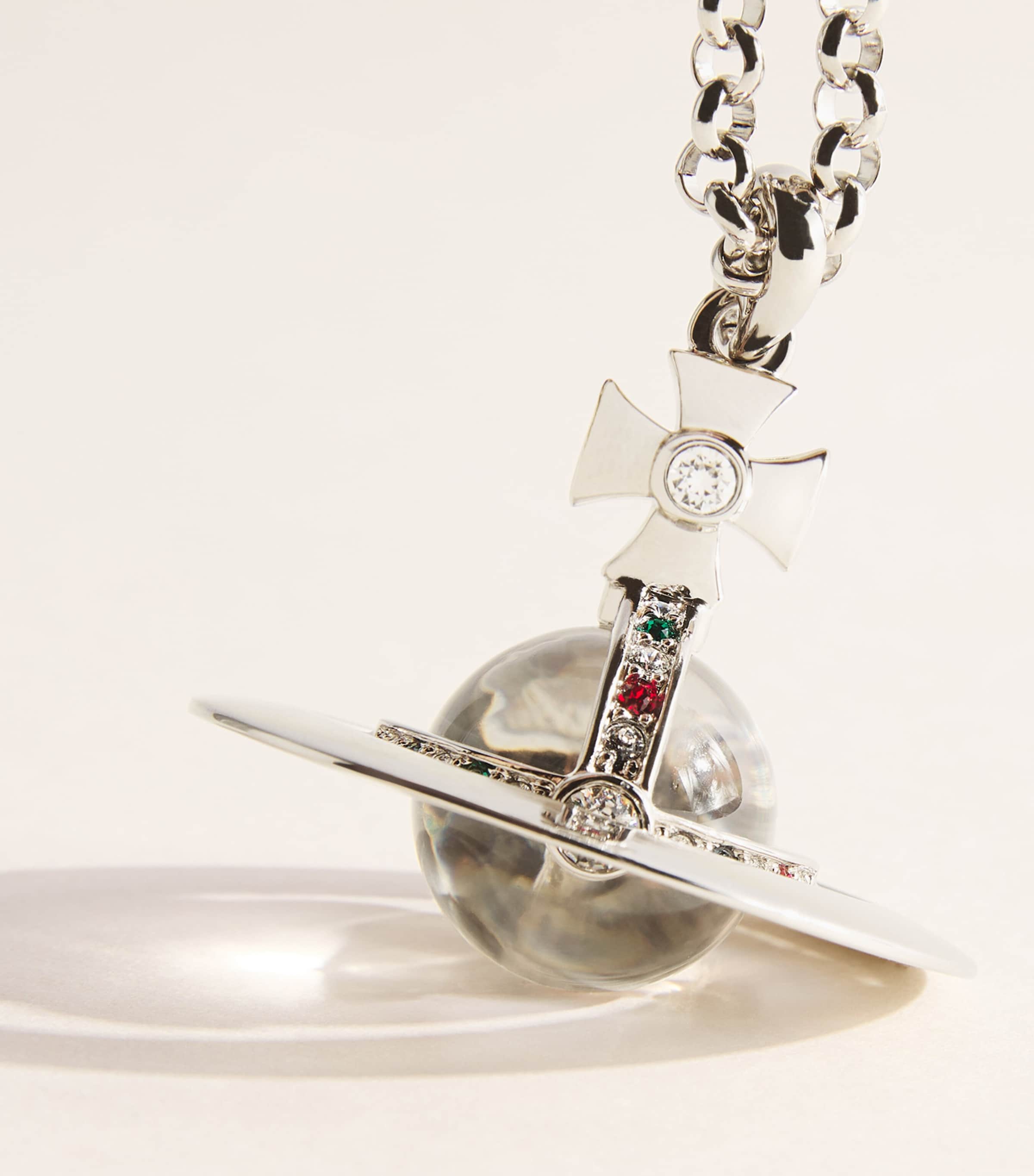 Vivienne Westwood New Small Orb Pendant Necklace Platinum Image 4