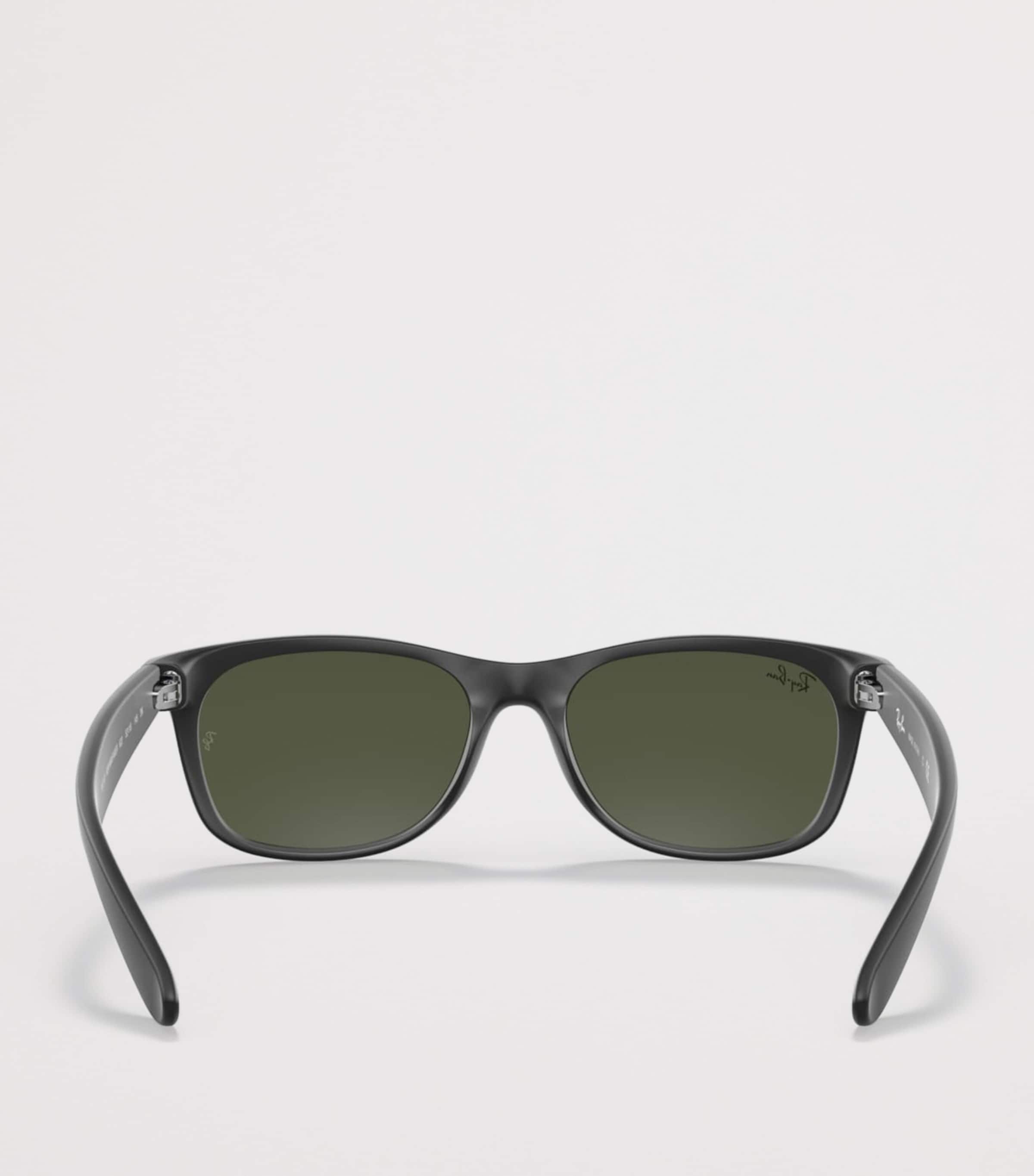 Ray-Ban New Wayfarer Classic Sunglasses Black Image 4