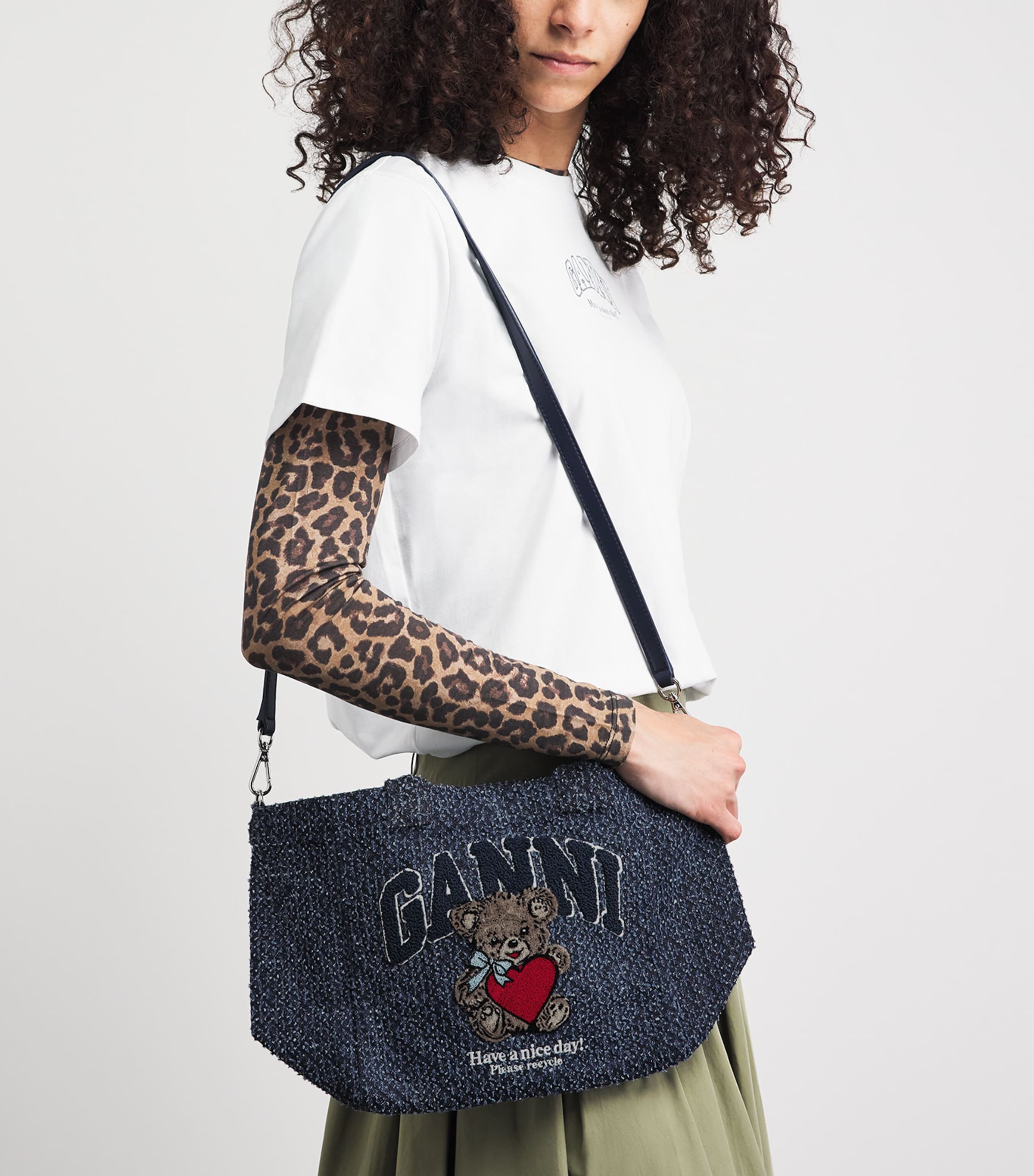 GANNI Small Tweed Bear Tote Bag Rinse Image 2