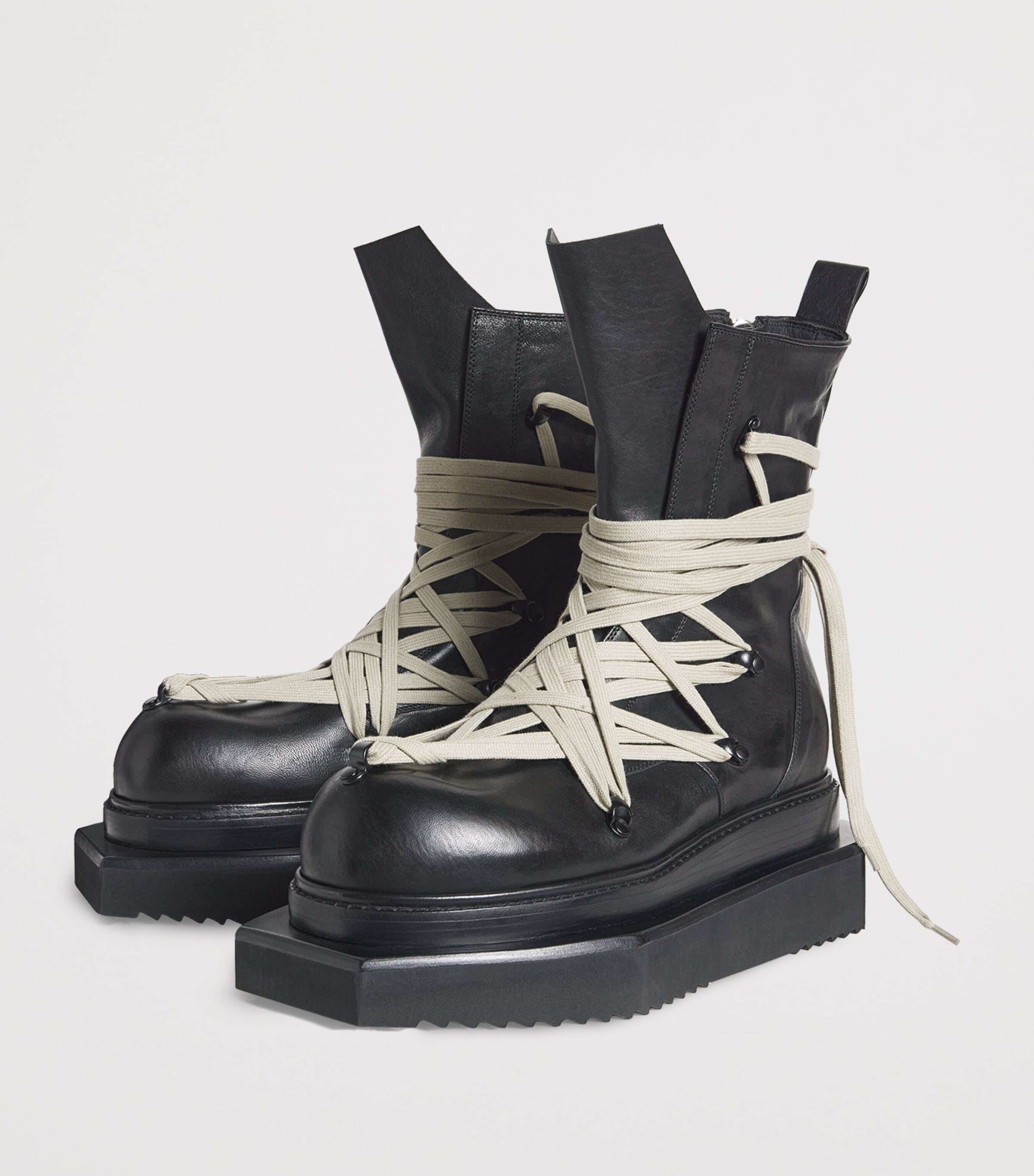 靴 RickOwens /MEGALACE TURBO CYCLOPS Rick Owens Black Concordians Megalace Turbo Cyclops Boots Rick Owens