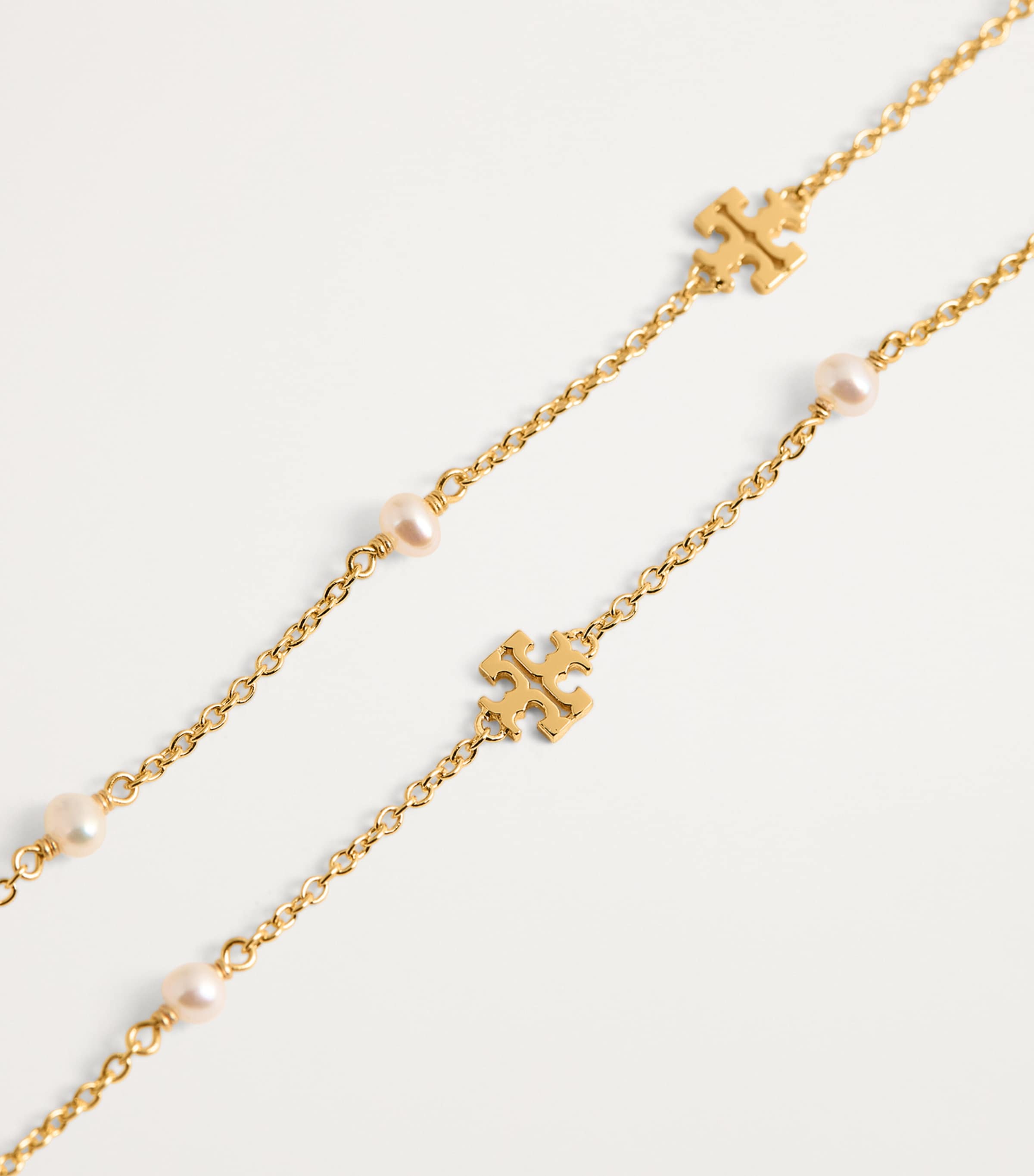 TORY BURCH Kira Pearl T ロゴ ネックレス キラ パール デリケート ネックレス: レディース ネックレス