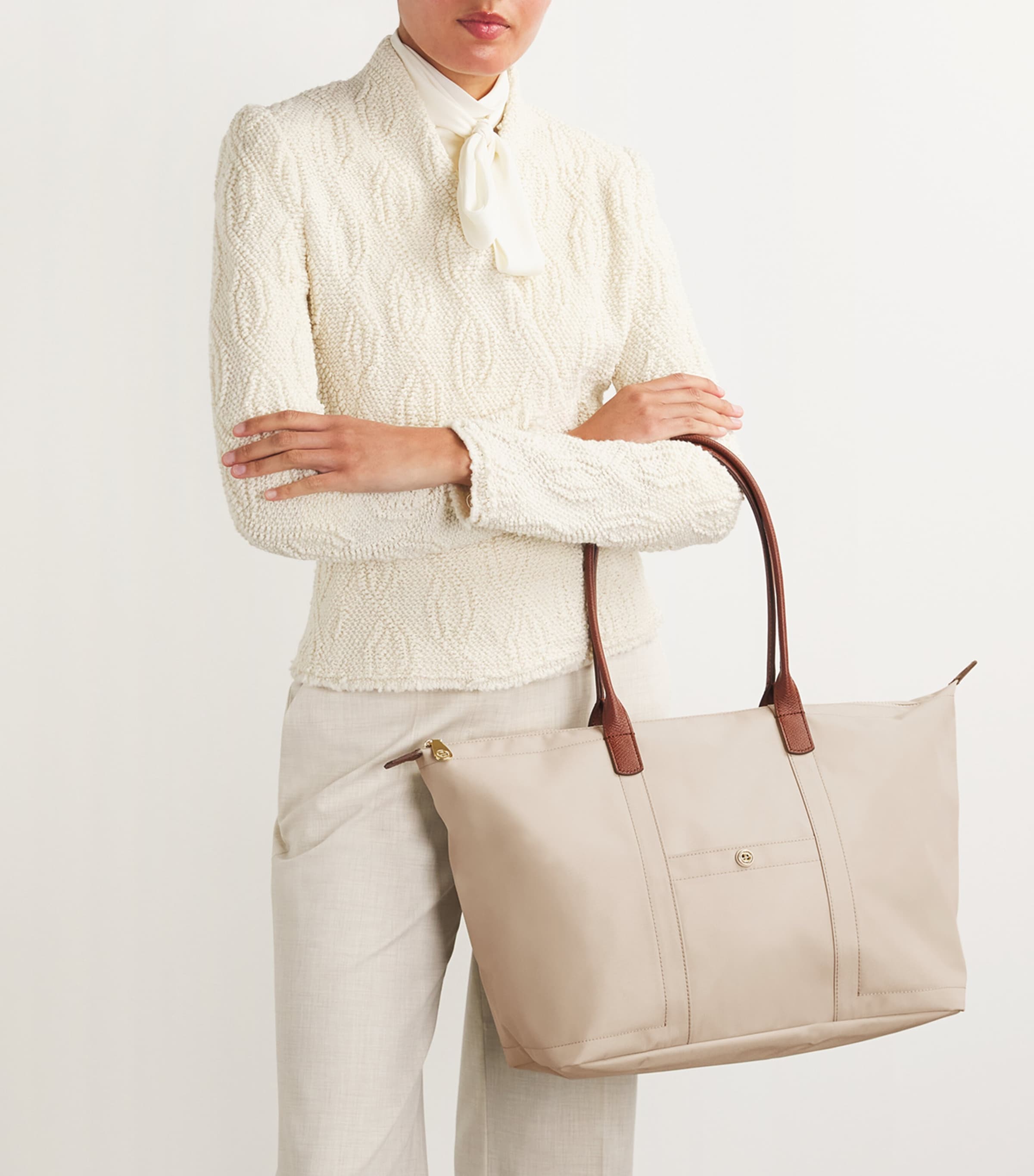 Medium Nylon Tote Bag NEUTRAL Image 4