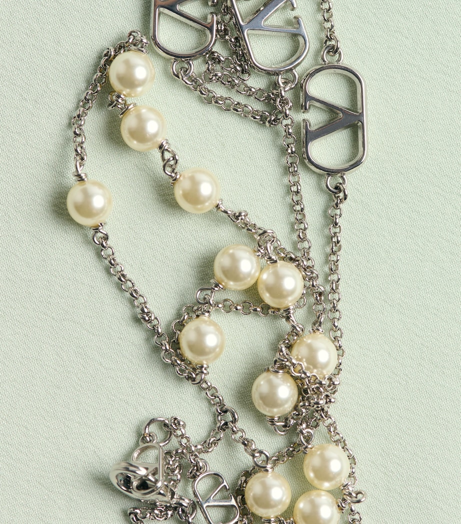 Double-Layered VLOGO Pearl Necklace 6RU Image 4