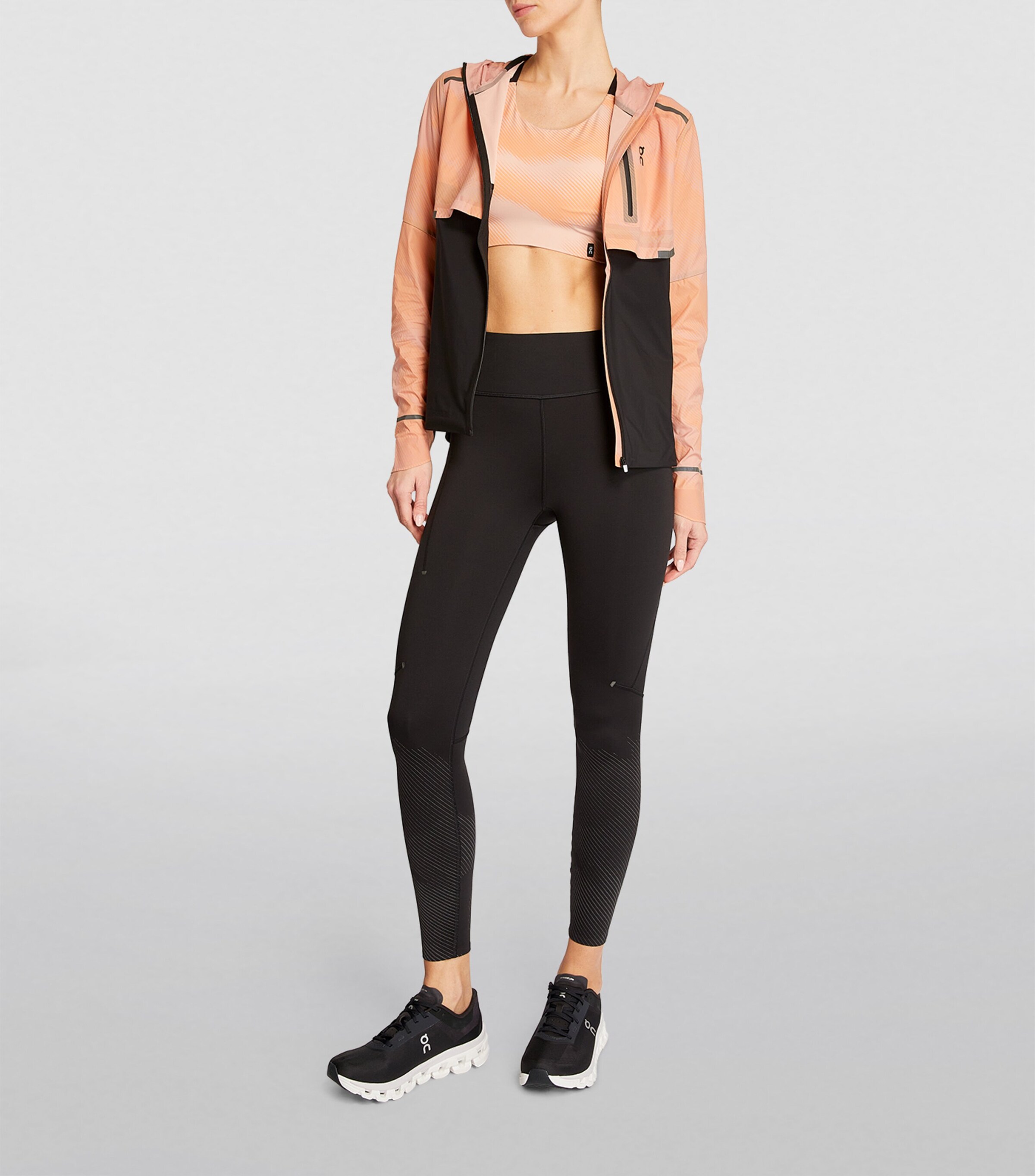 Cloudflow 4 Trainers BLACK / WHITE Image 5