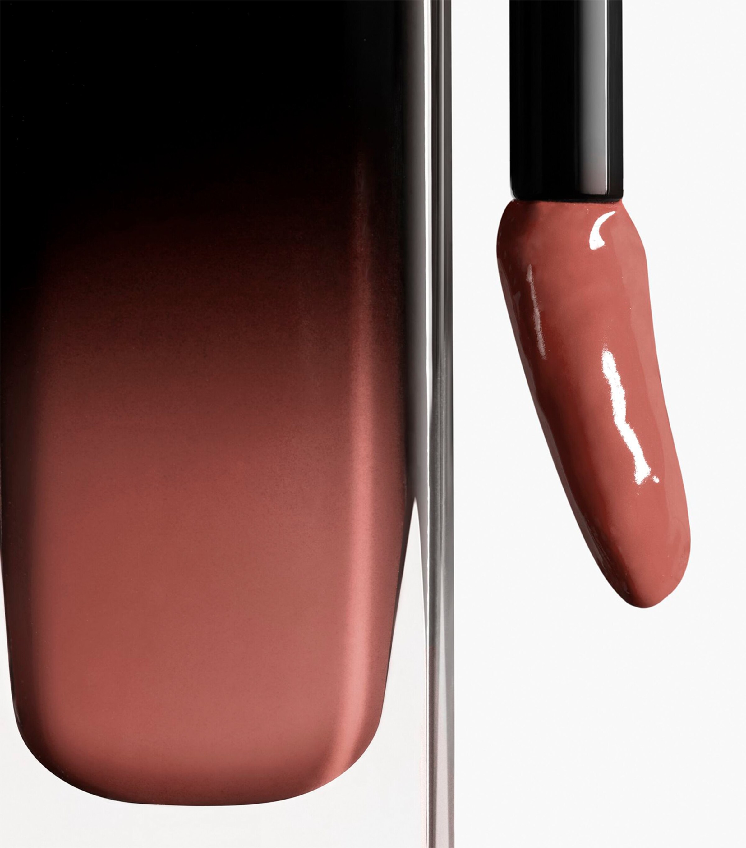 CHANEL ROUGE ALLURE LAQUE Ultrawear Shine Liquid Lip Colour Irreelle Image 2