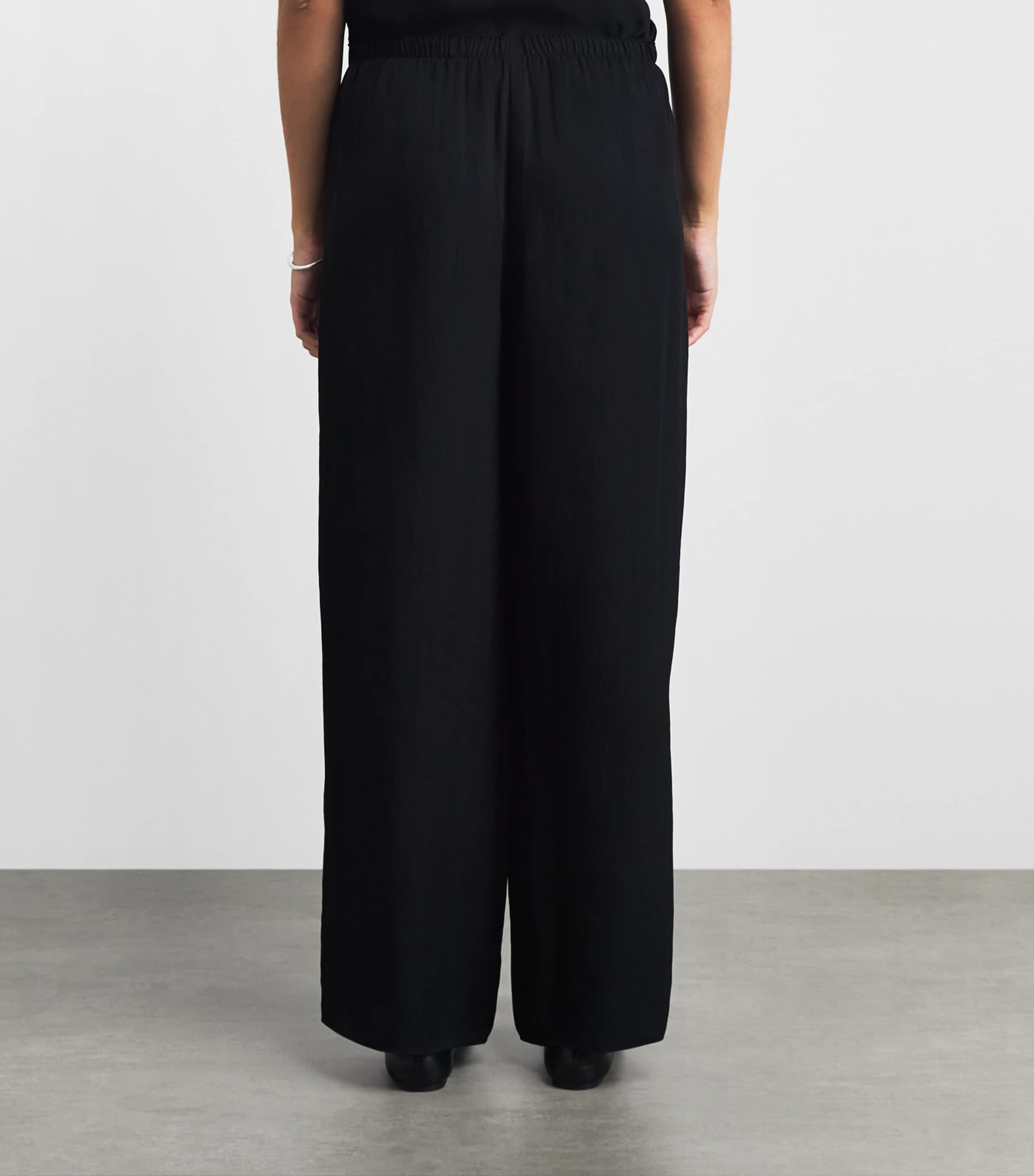 Theory Womens Crepe Wide-Leg Trousers Black Image 5