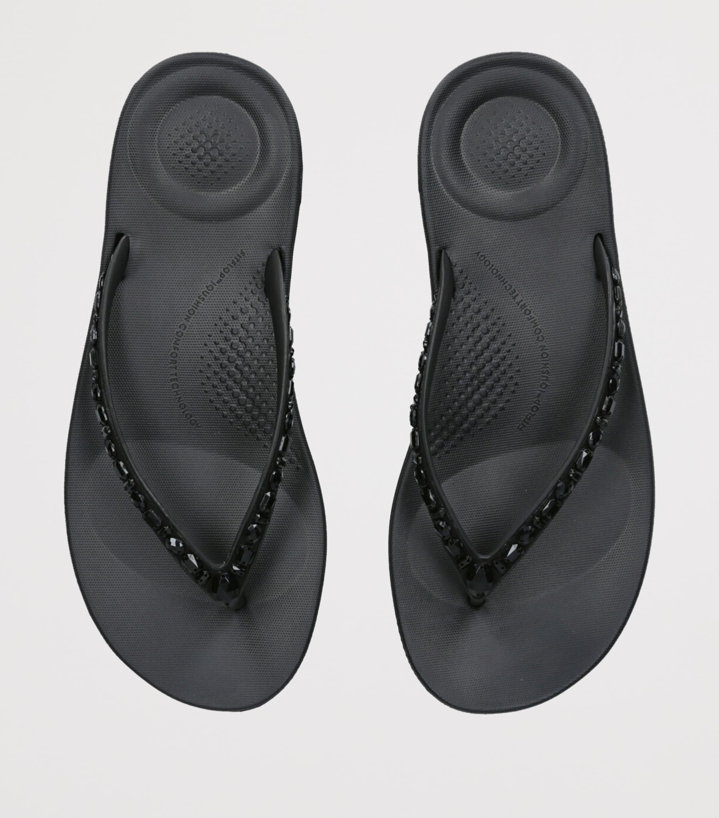 IQUSHION Sparkle Flip Flops BLACK Image 4
