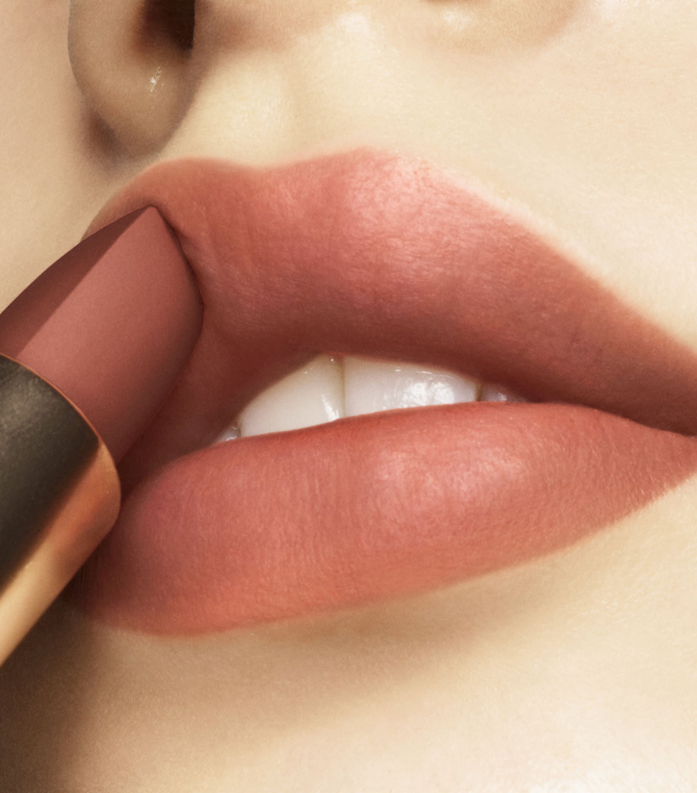 Sheer Matte Lipstick 07 WALNUT Image 3