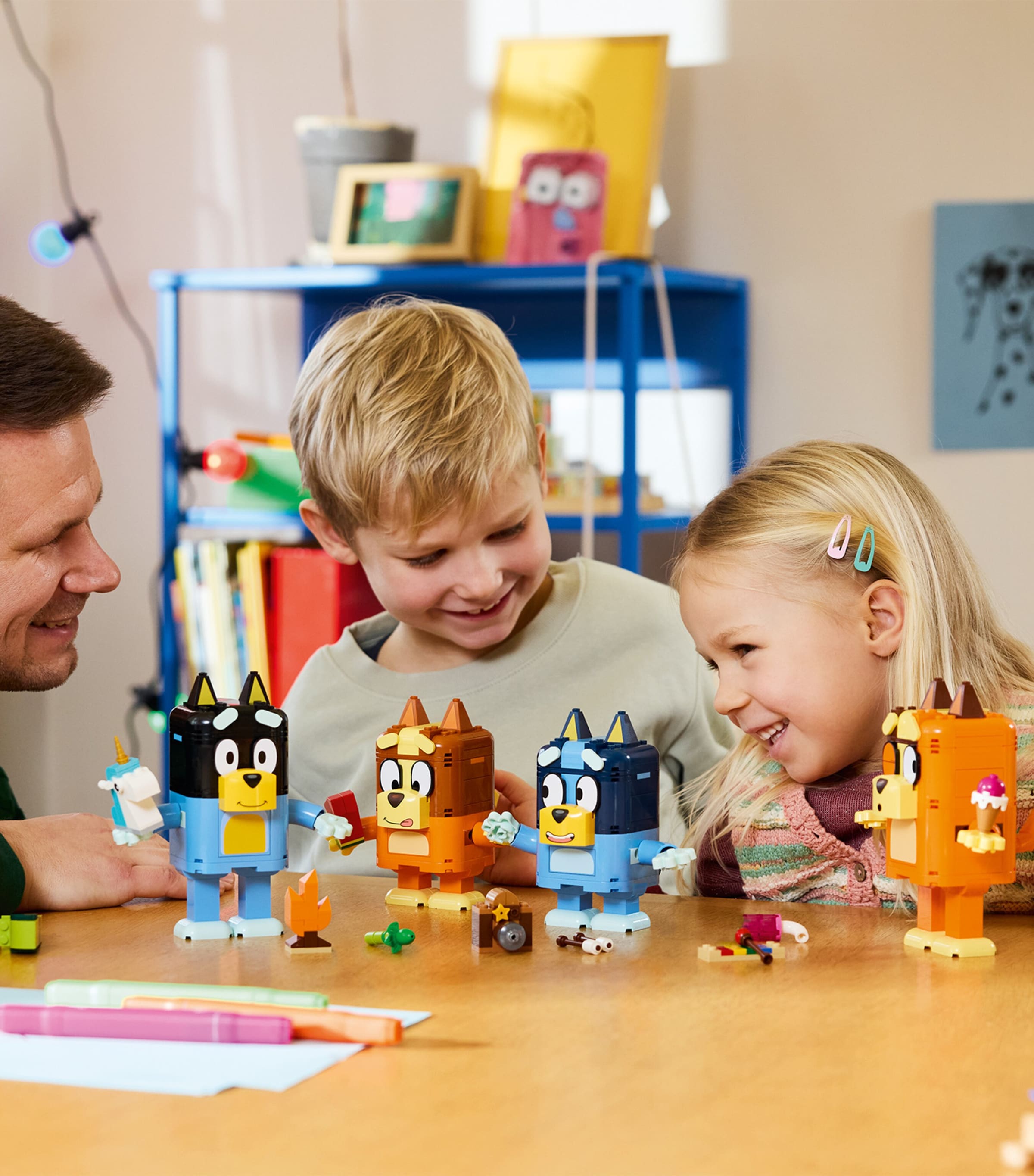 Lego Bluey Brick-Built Bluey Family Figures 11217 Image 3