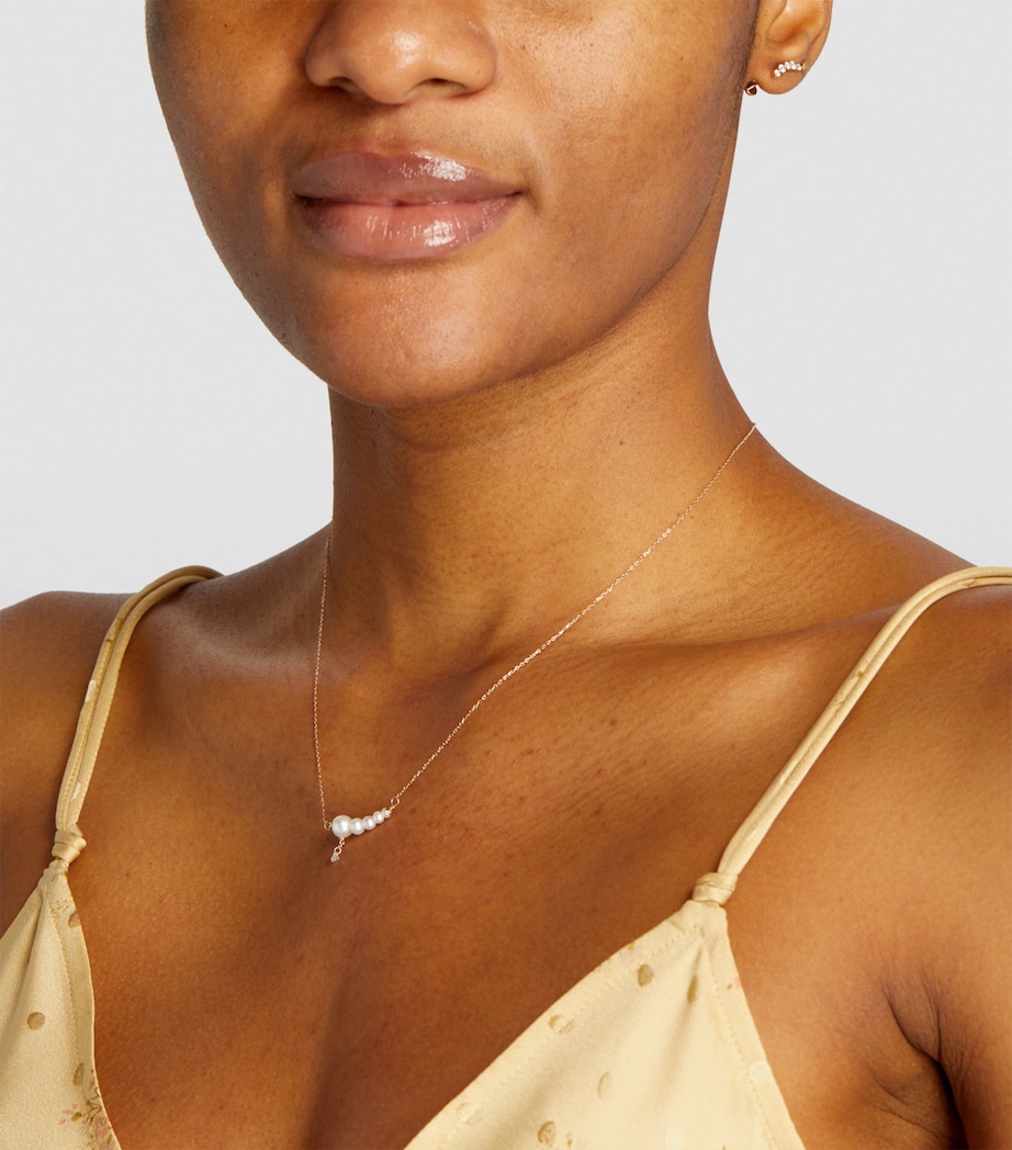 Yellow Gold and Diamond Curvy Single Earring YELLOW GOLD Image 4