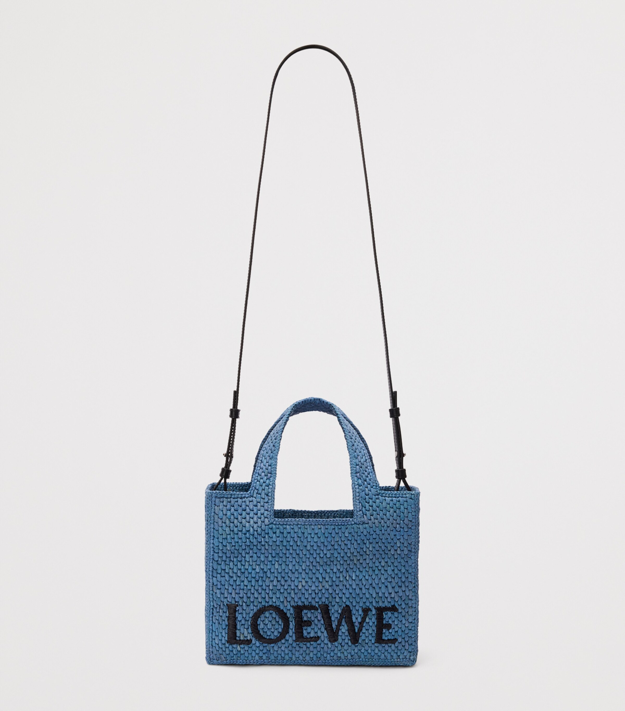 トートバッグ LOEWE Paulas Ibiza Raffia Font Tote Medium Bag LOEWE x Paula's Ibiza Small Raffia Font Tote Bag | Harrods US