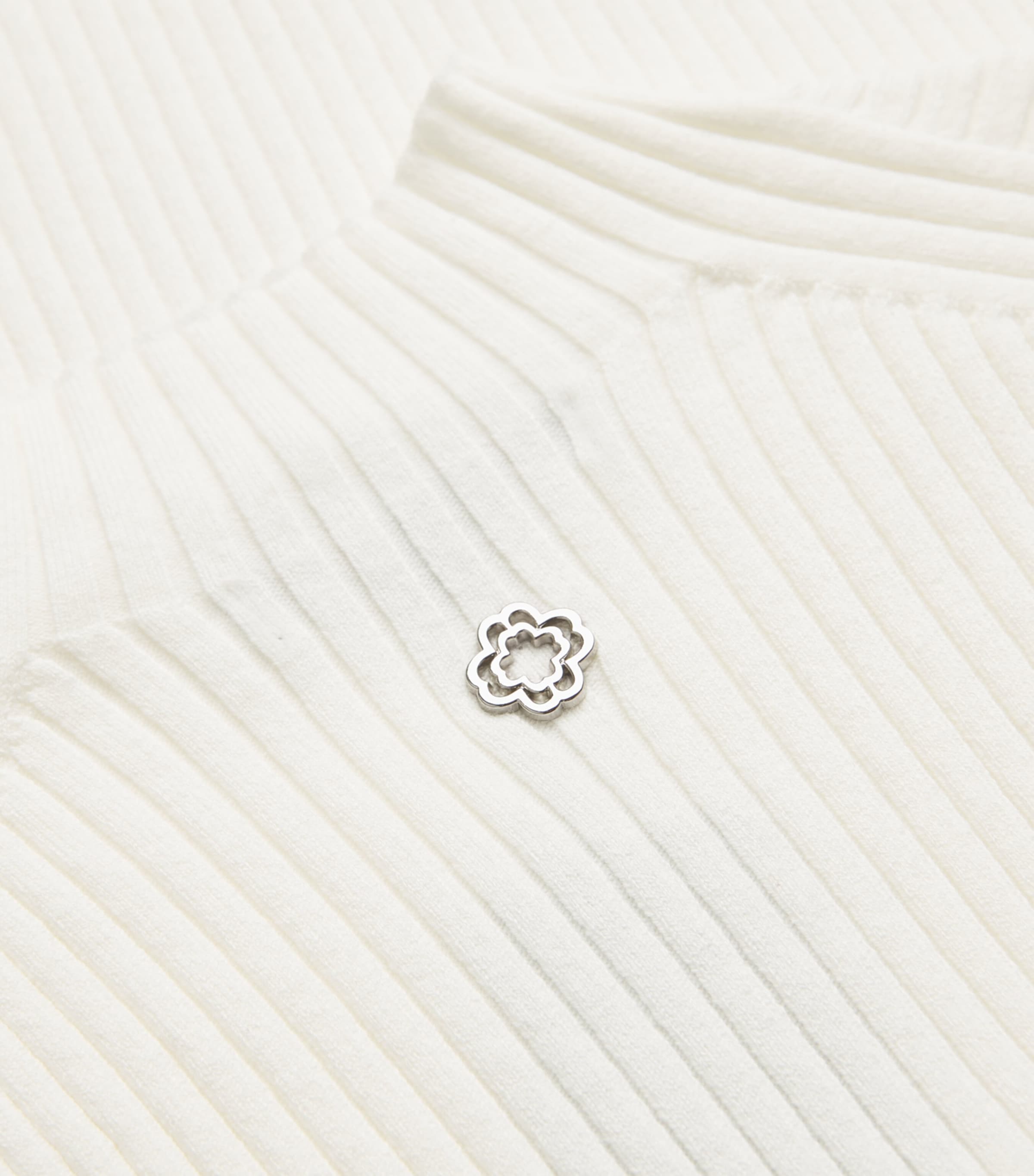 Ribbed High-Neck T-Shirt ECRU Image 5