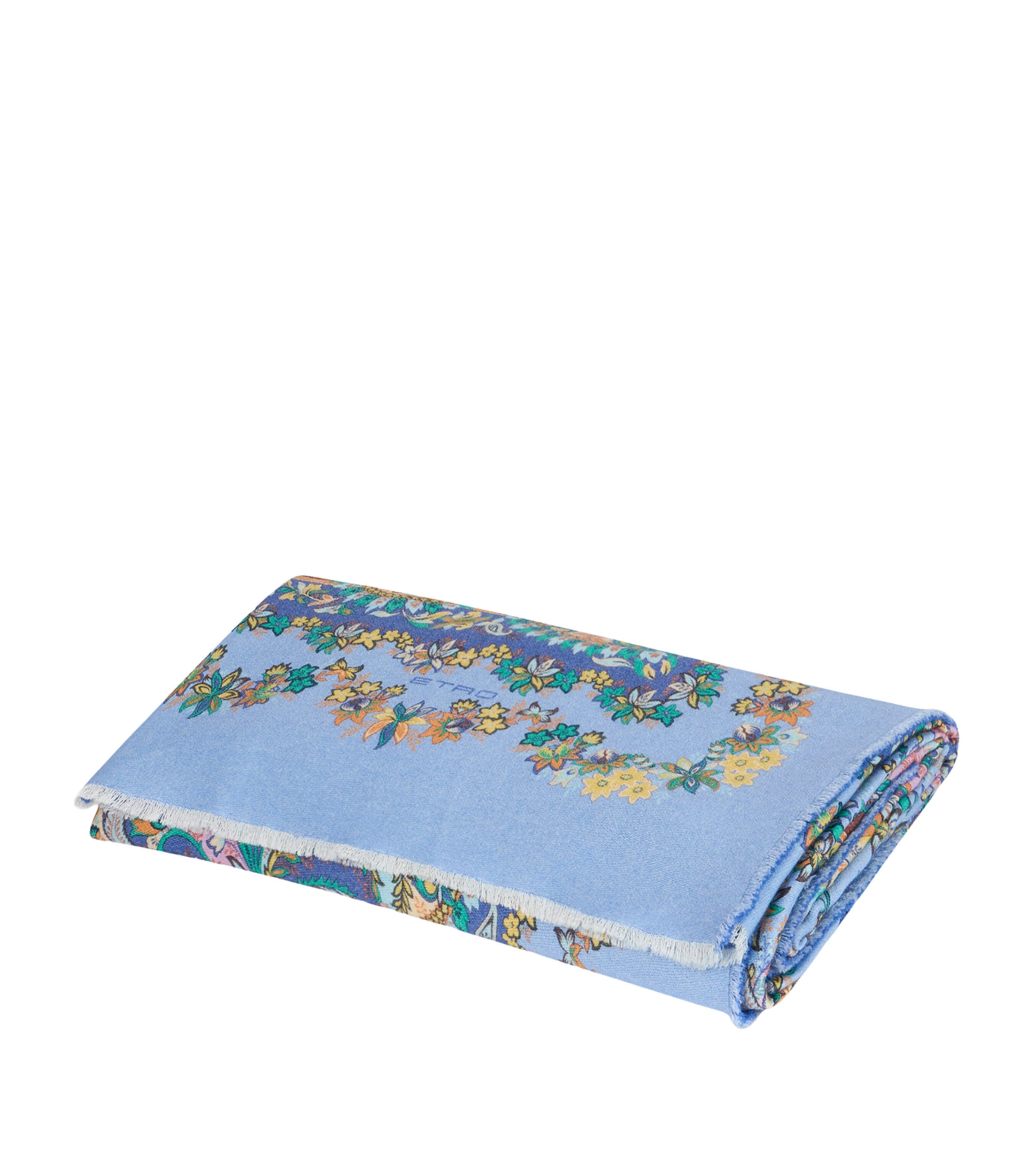 Wool Iris Throw (140cm x 190cm) X0880 PALE BLUE Image 3