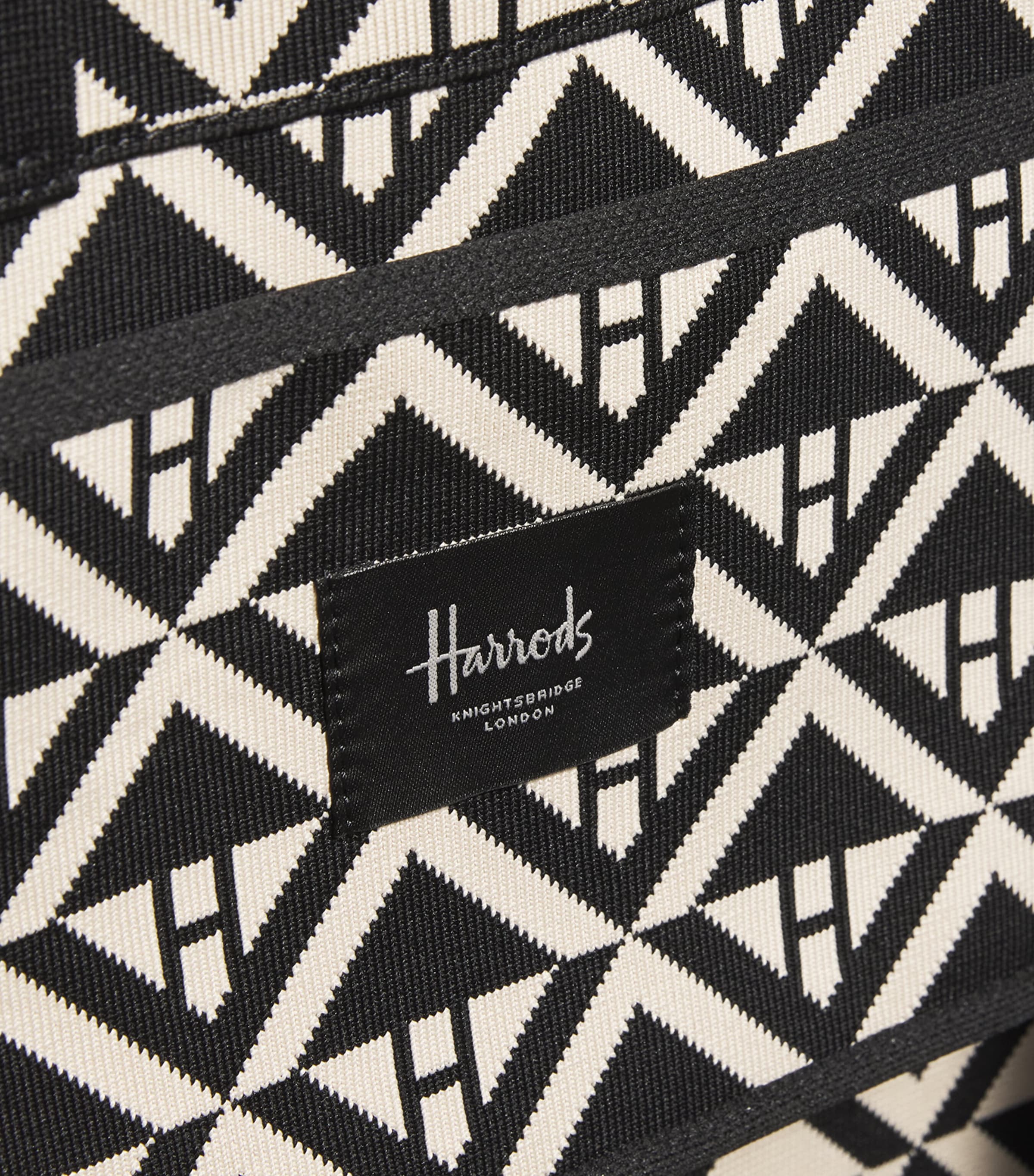 Medium Geometric Tote Bag BLACK Image 6