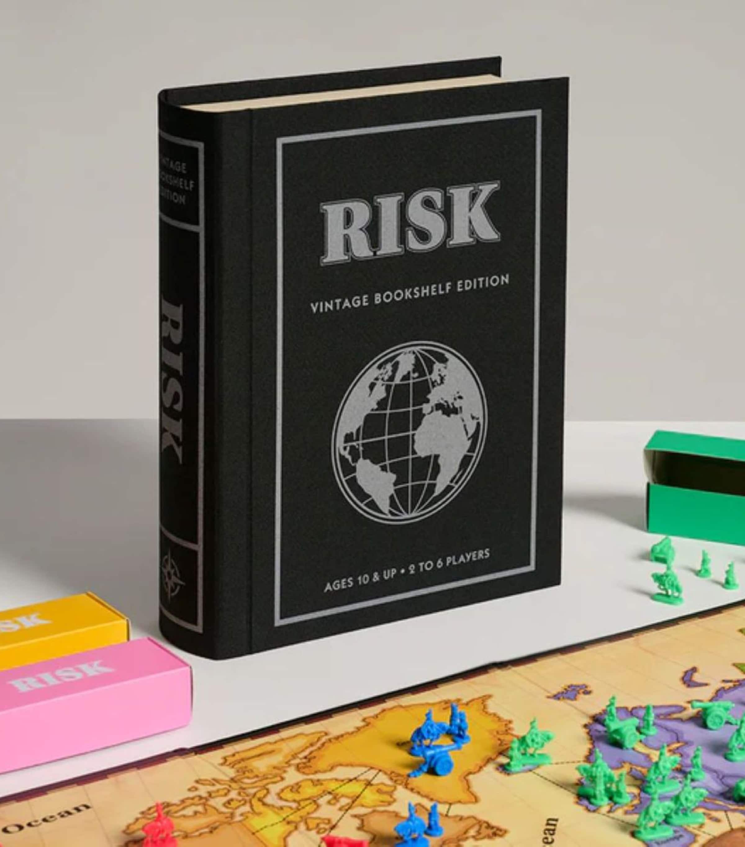 Risk Vintage Bookshelf Edition Board Game MULTI Image 5