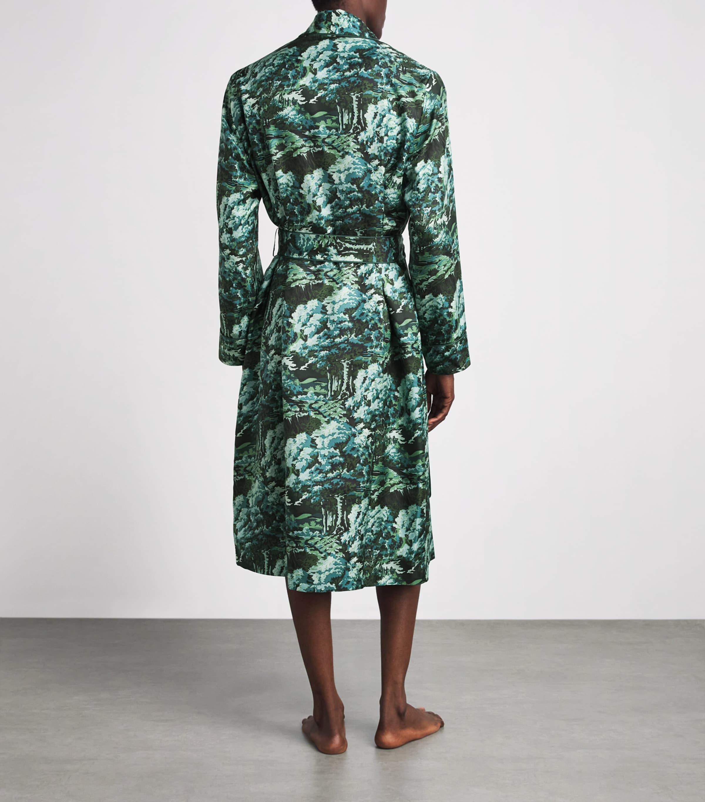 Olivia von Halle Mens Silk Twill Forest Mescal Robe Linden Image 4