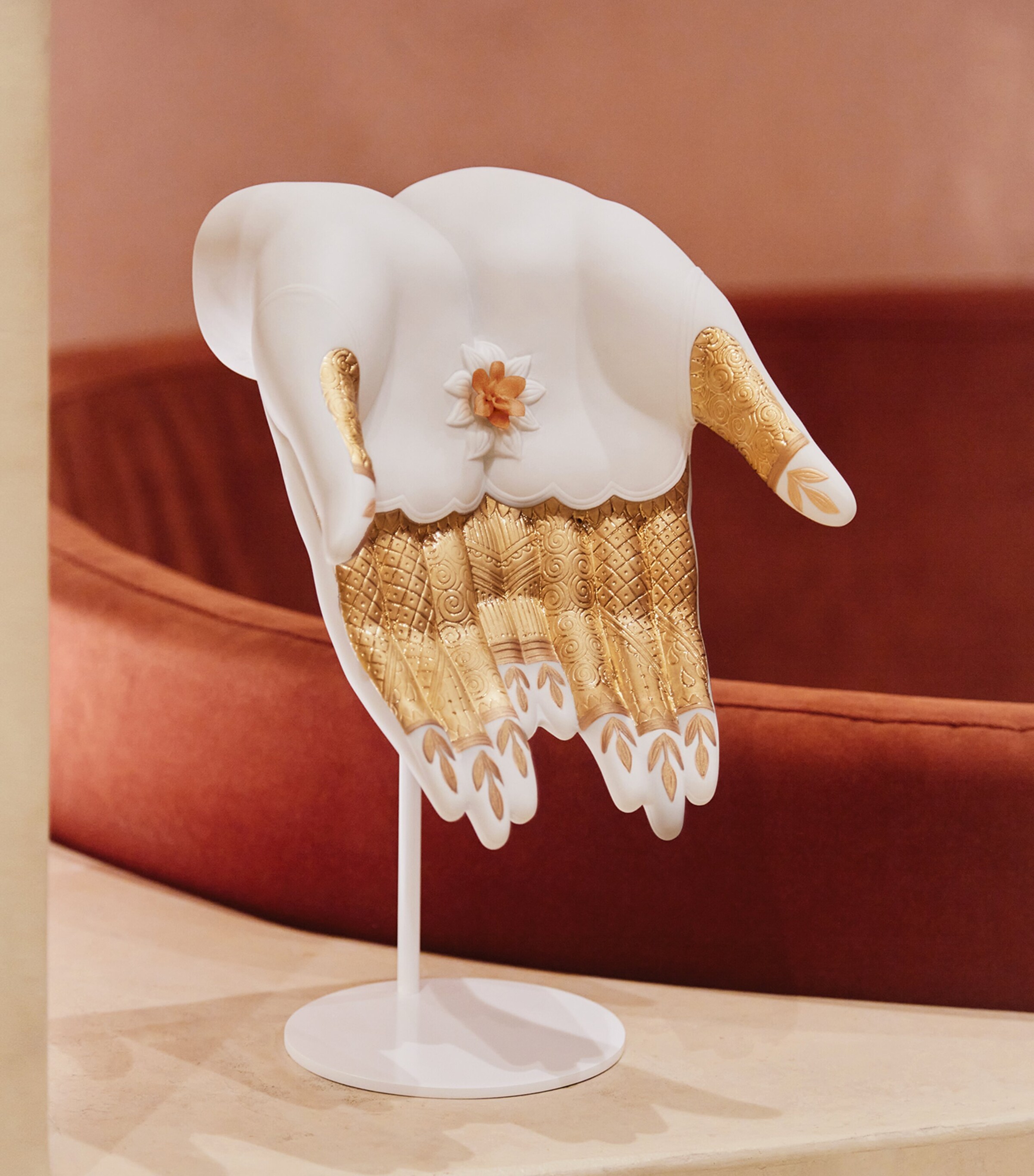 Lladró Porcelain Abundance Mudra Sculpture White & Gold Image 2