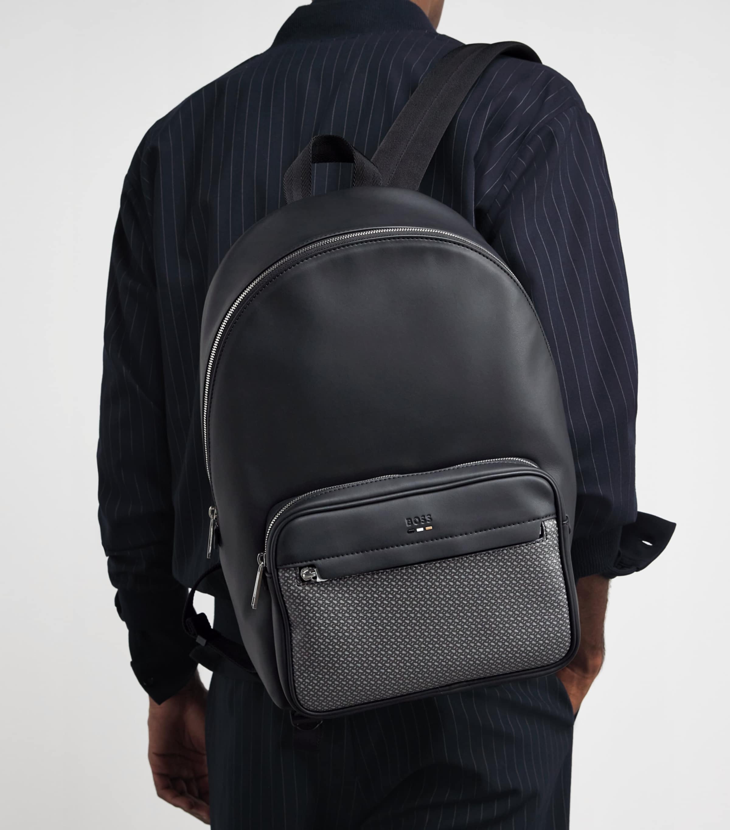 Monogram Backpack 001 BLACK Image 2